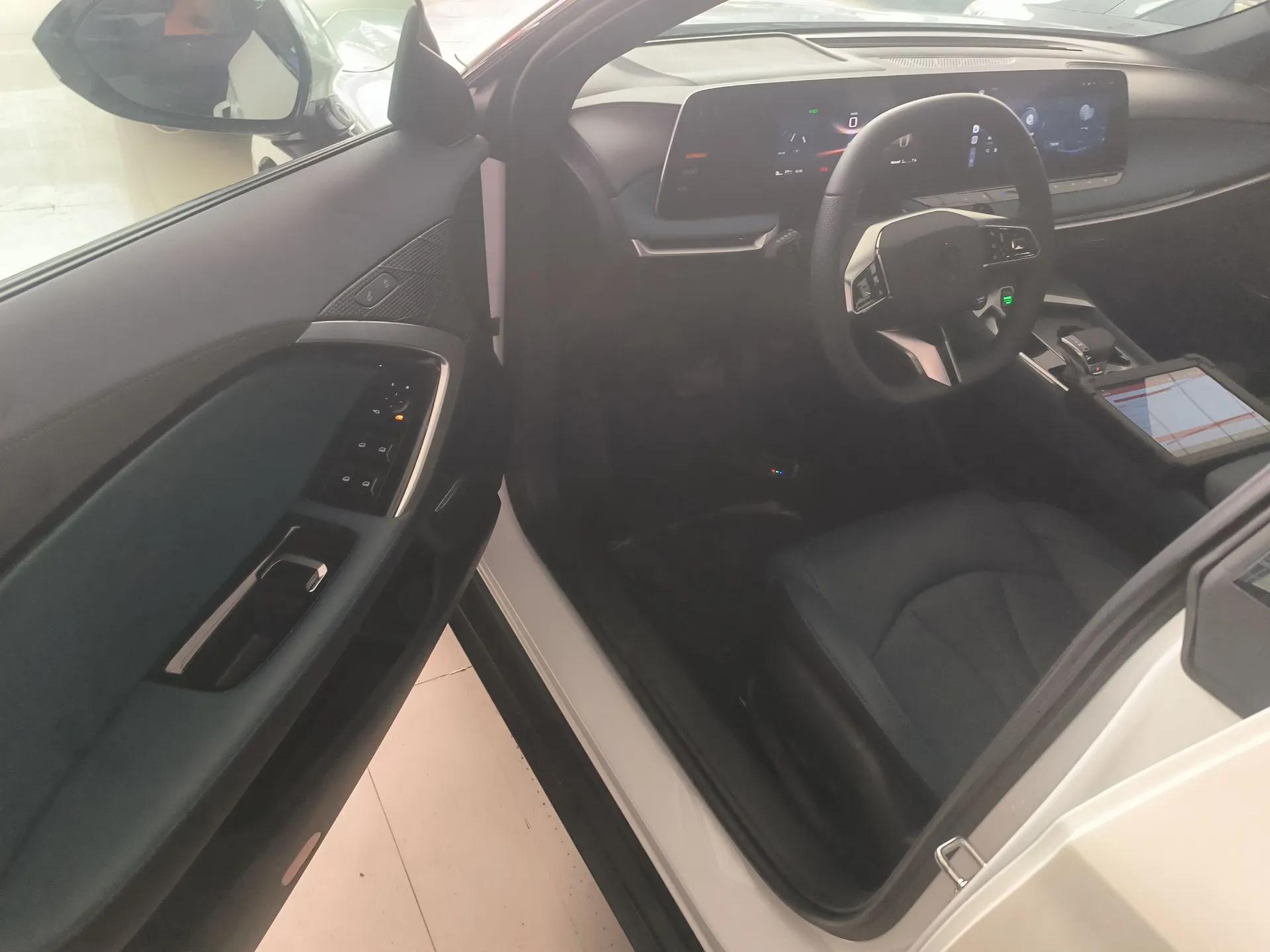 MG 7 2025 1.5T 300 DCT Luxury Edition — миниатюра 18