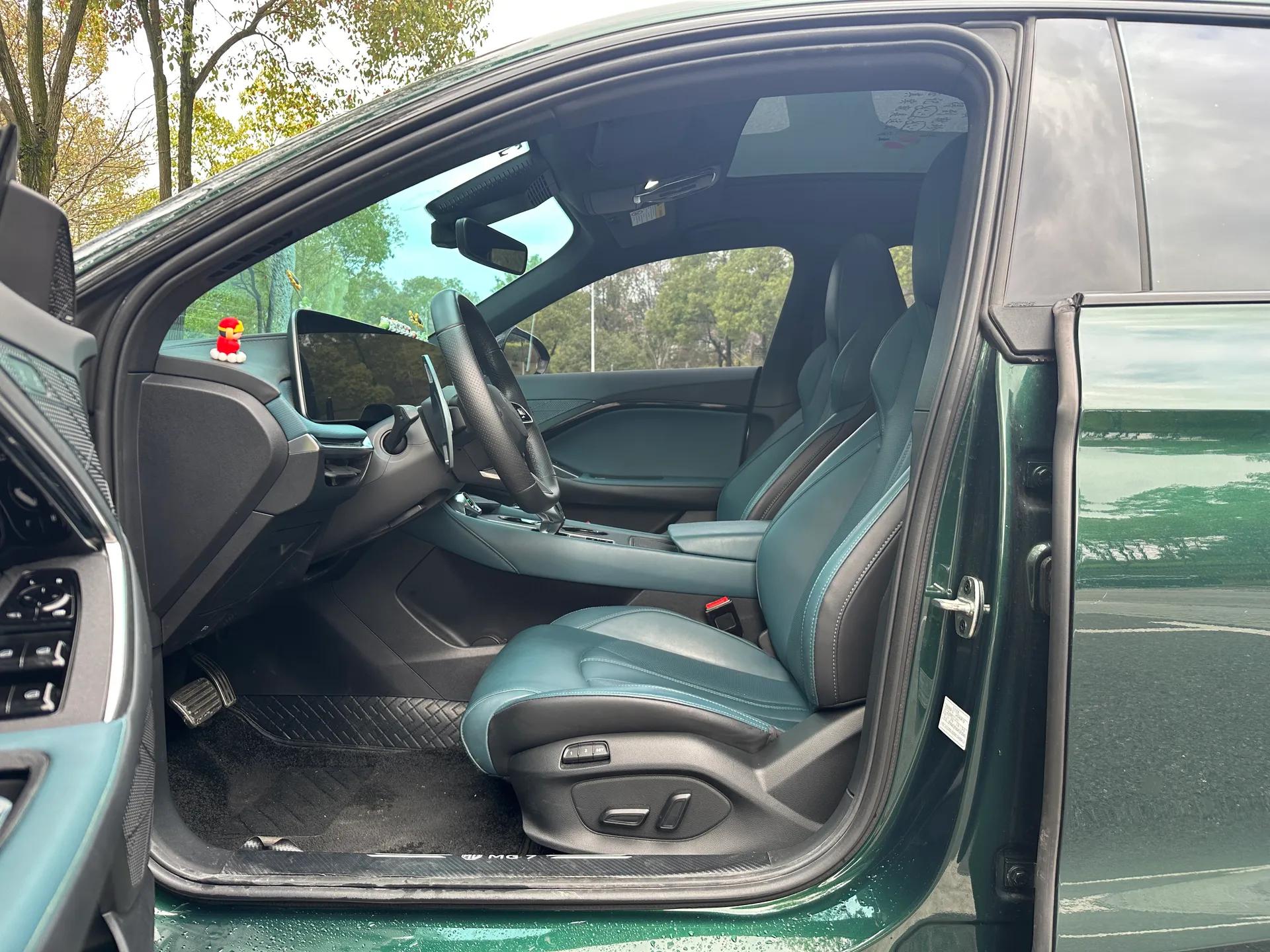 MG 7 2023 2.0T Automatic Trophy+ Ignition Glory Edition — миниатюра 16