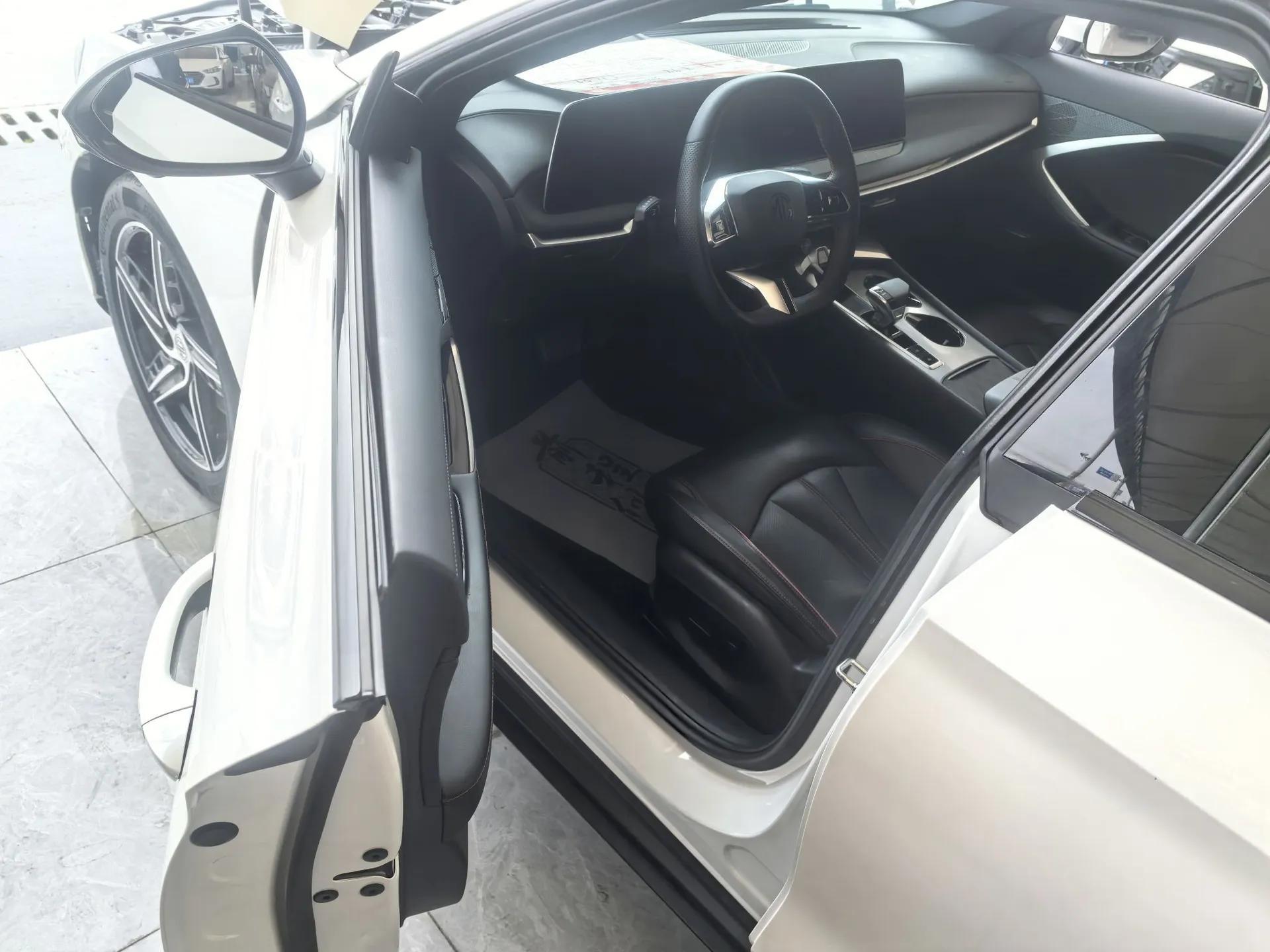 MG 7 2025 1.5T 300 DCT Luxury Edition — миниатюра 17