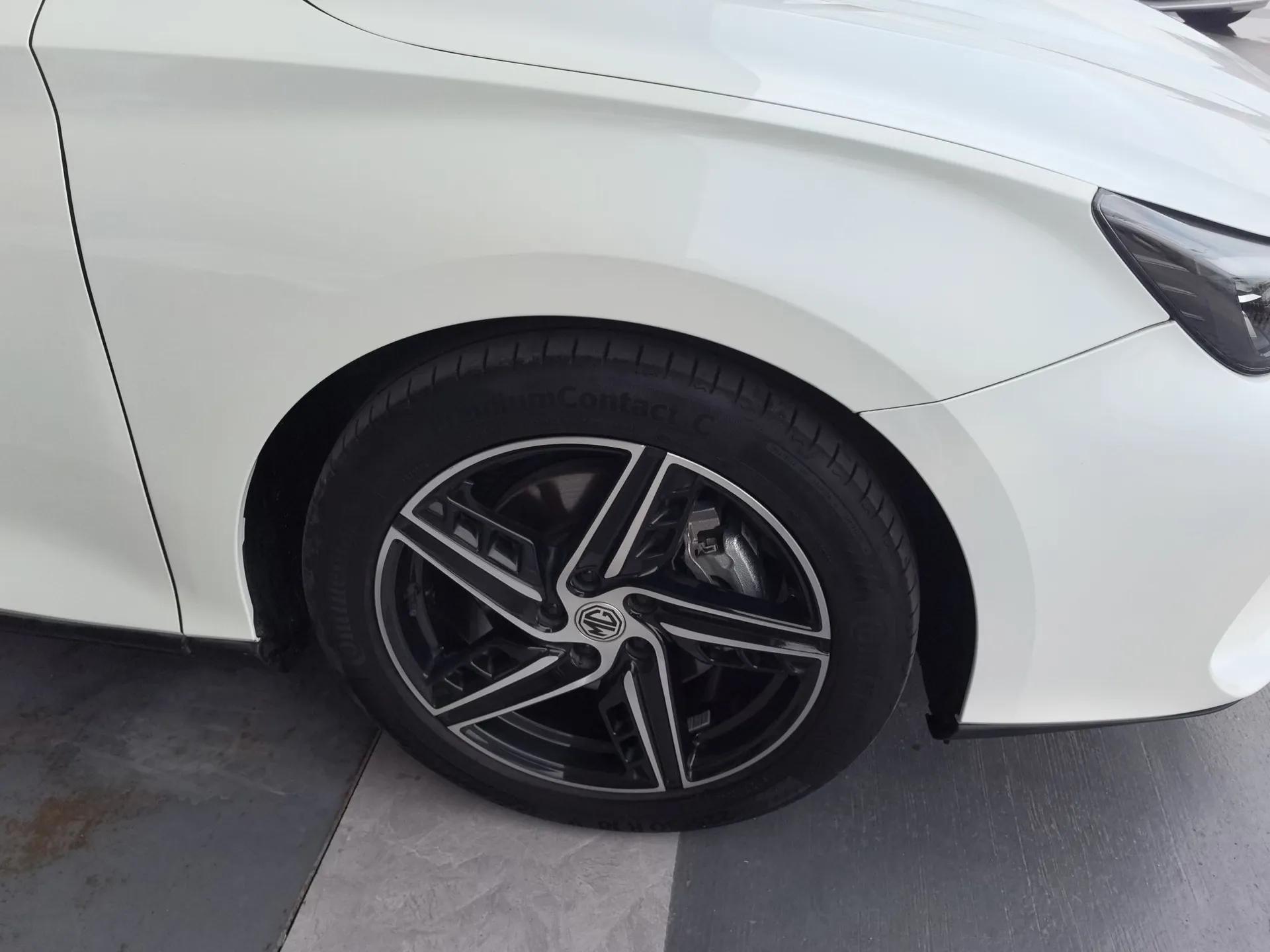 MG 7 2025 1.5T 300 DCT Luxury Edition — миниатюра 7