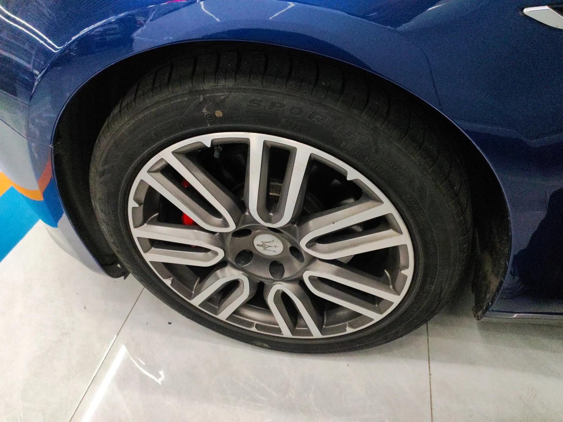 Maserati Ghibli 2017 3.0T Standard Edition — миниатюра 9