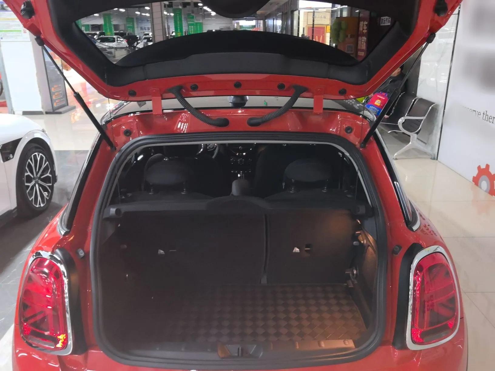MINI 2018 1.5T COOPER Classic Edition — миниатюра 18