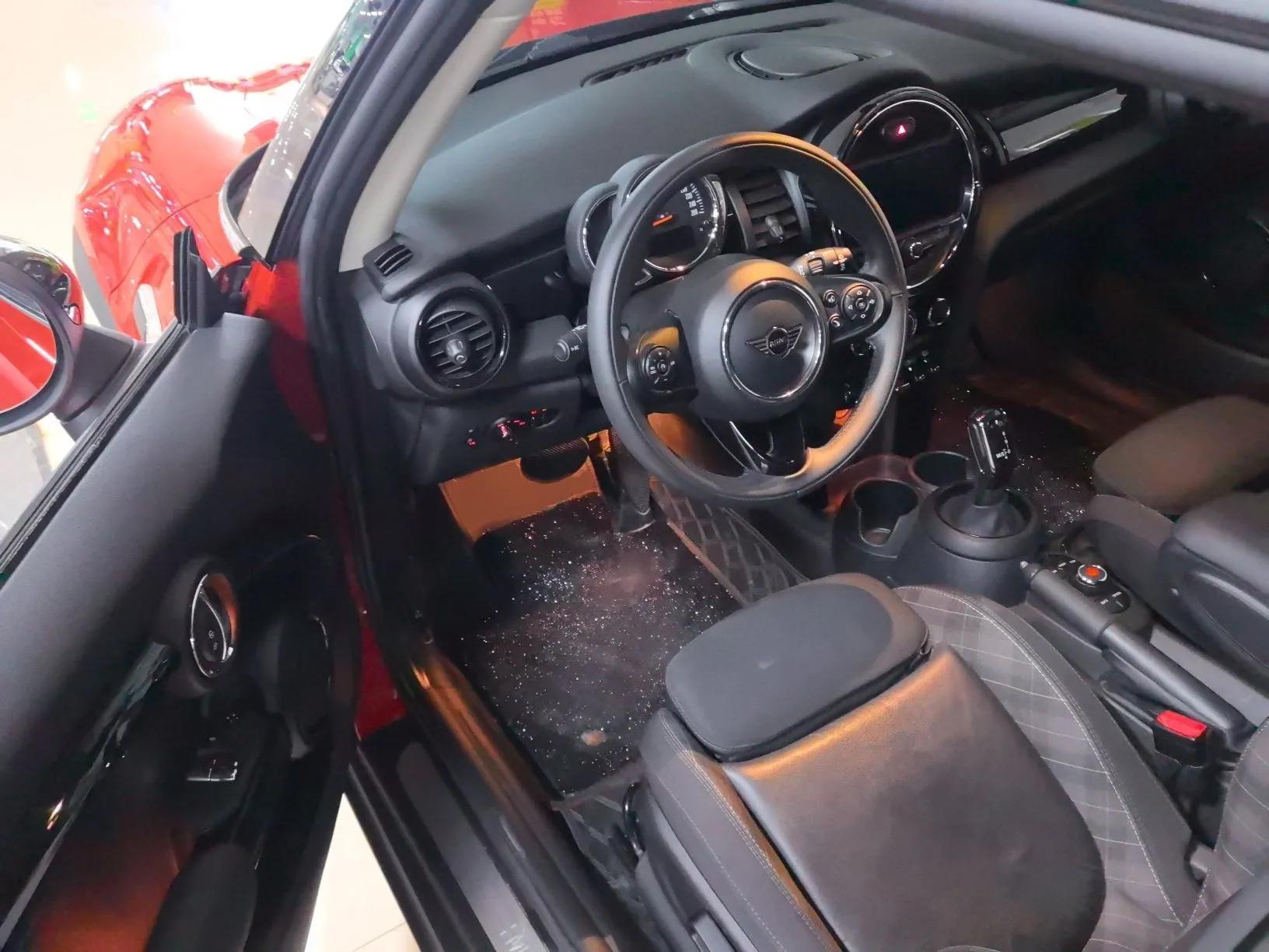 MINI 2018 1.5T COOPER Classic Edition — миниатюра 21