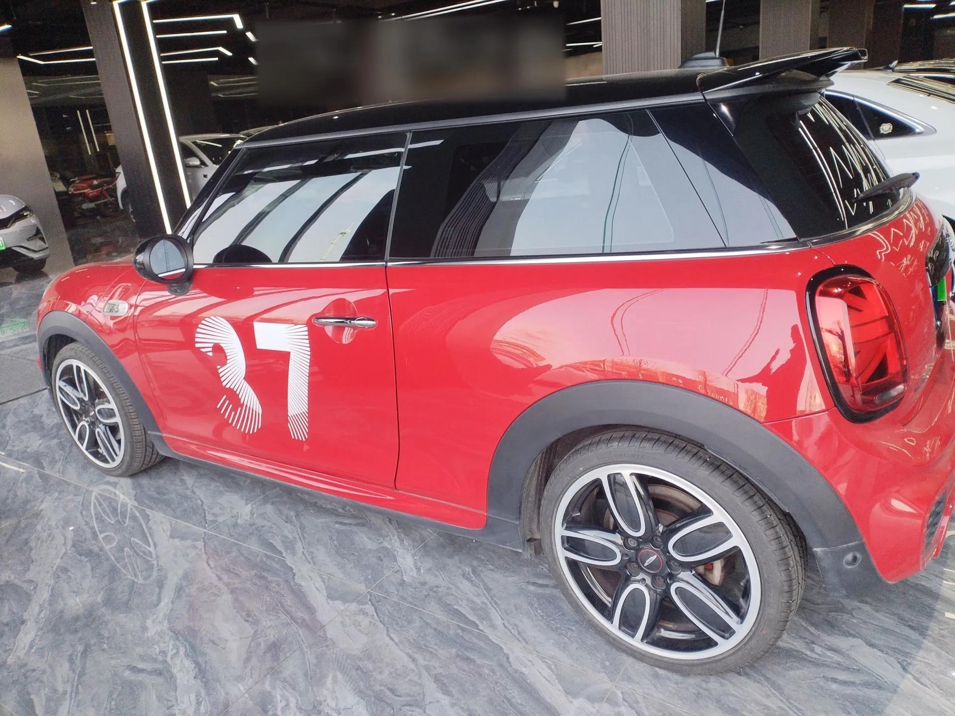 MINI 2019 2.0T COOPER S Racing Driver — миниатюра 5