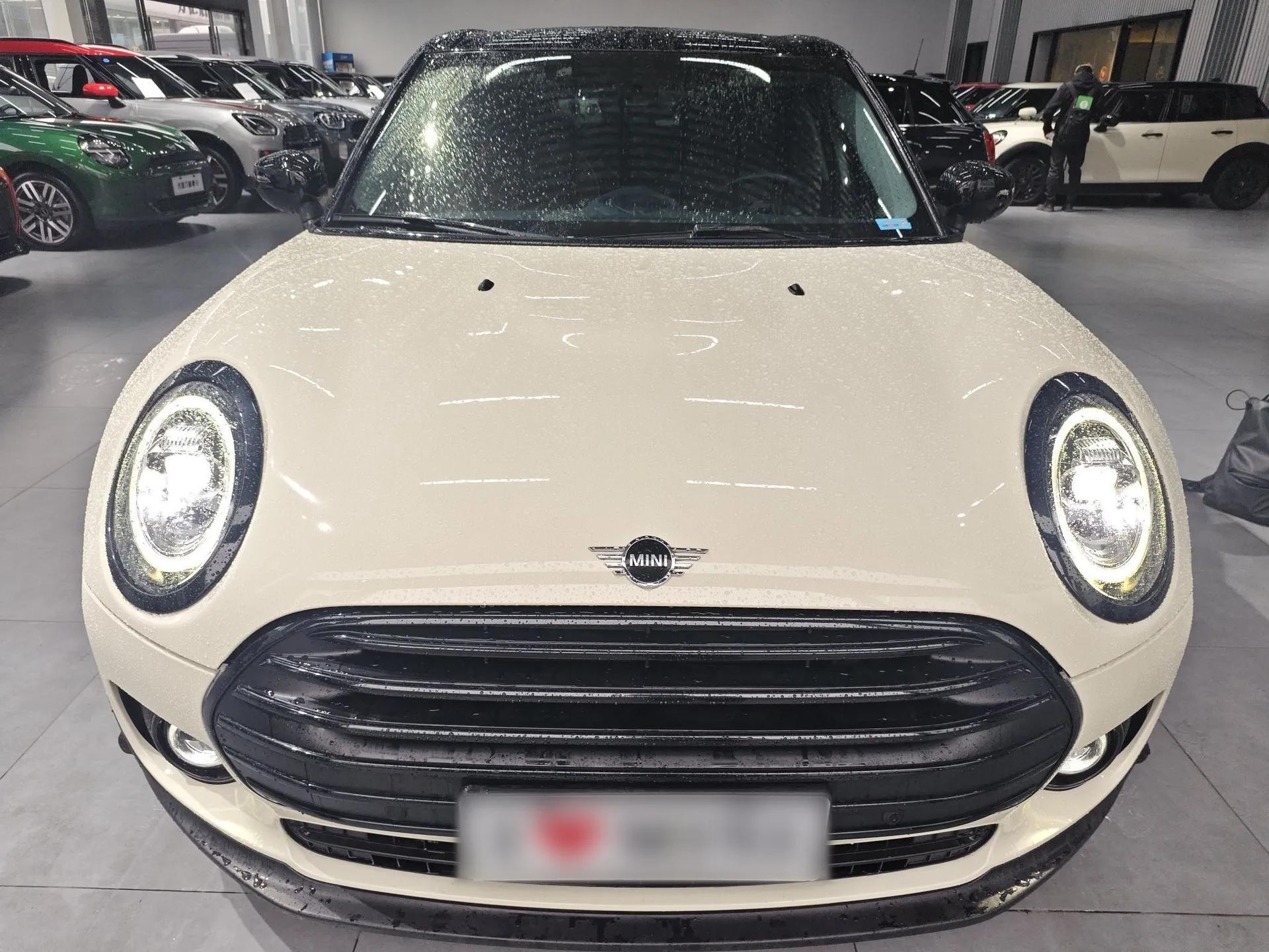 MINI Clubman 2019 1.5T COOPER Connoisseur — миниатюра 2