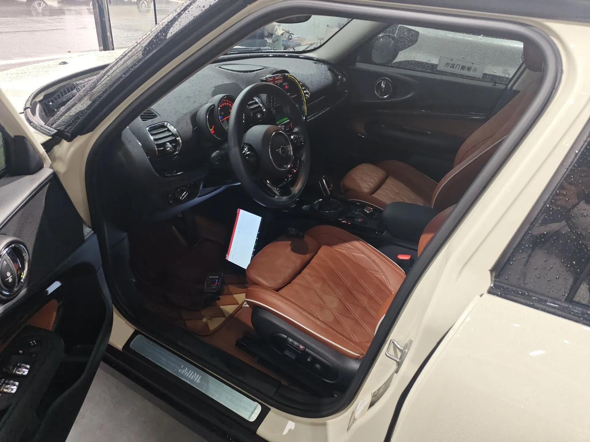 MINI Clubman 2019 1.5T COOPER Connoisseur — миниатюра 17