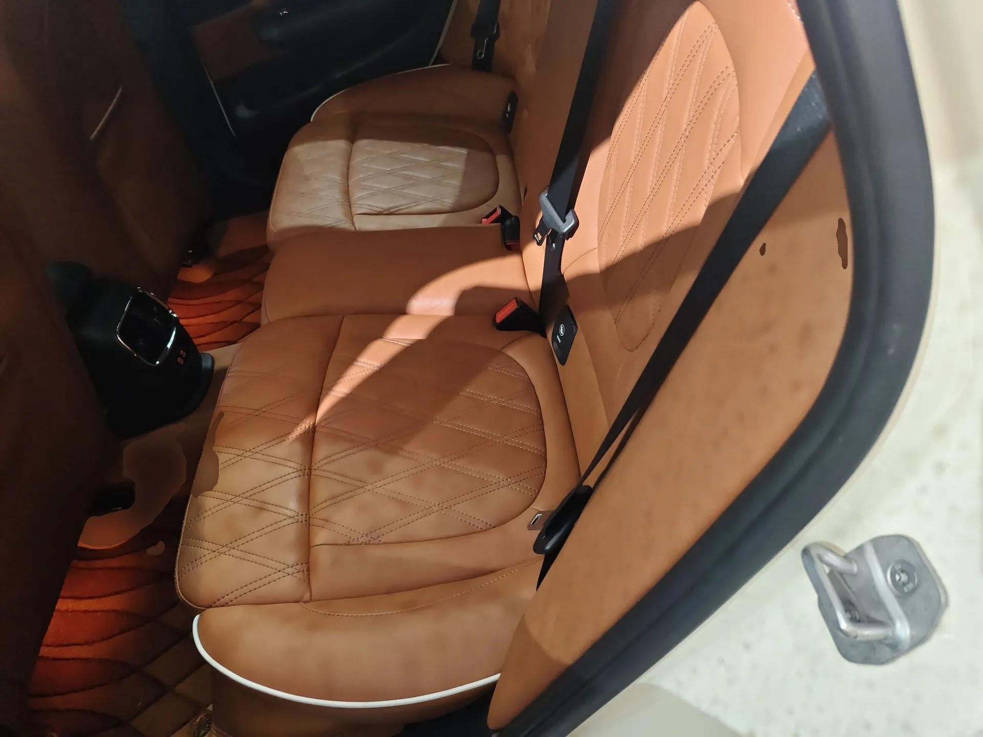 MINI Clubman 2019 1.5T COOPER Connoisseur — миниатюра 19