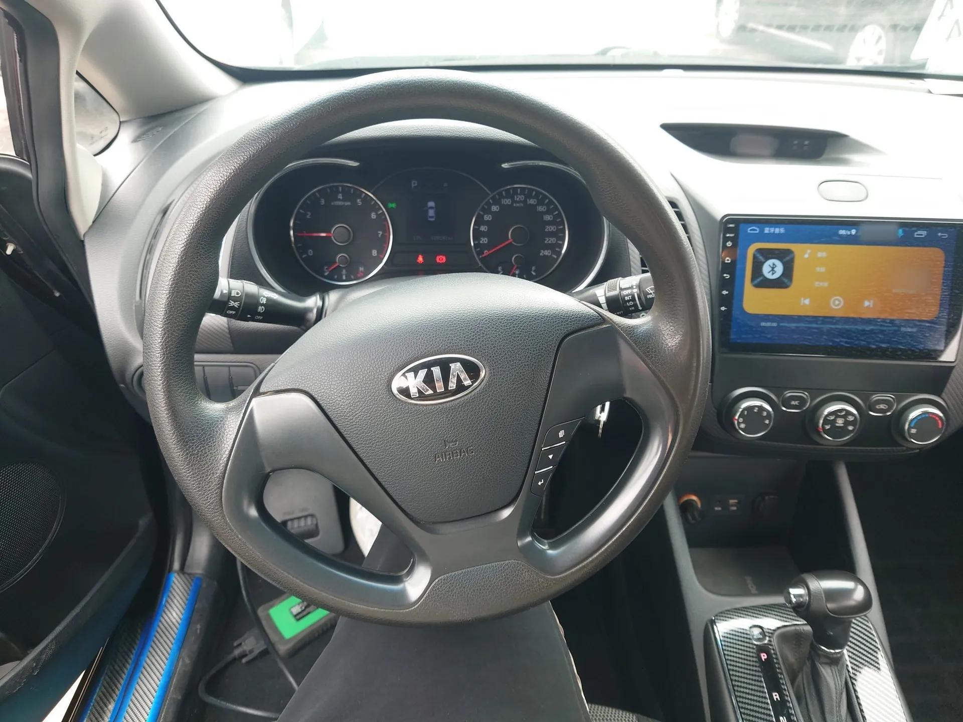 Kia K3 2016 1.6L Automatic GL — миниатюра 14