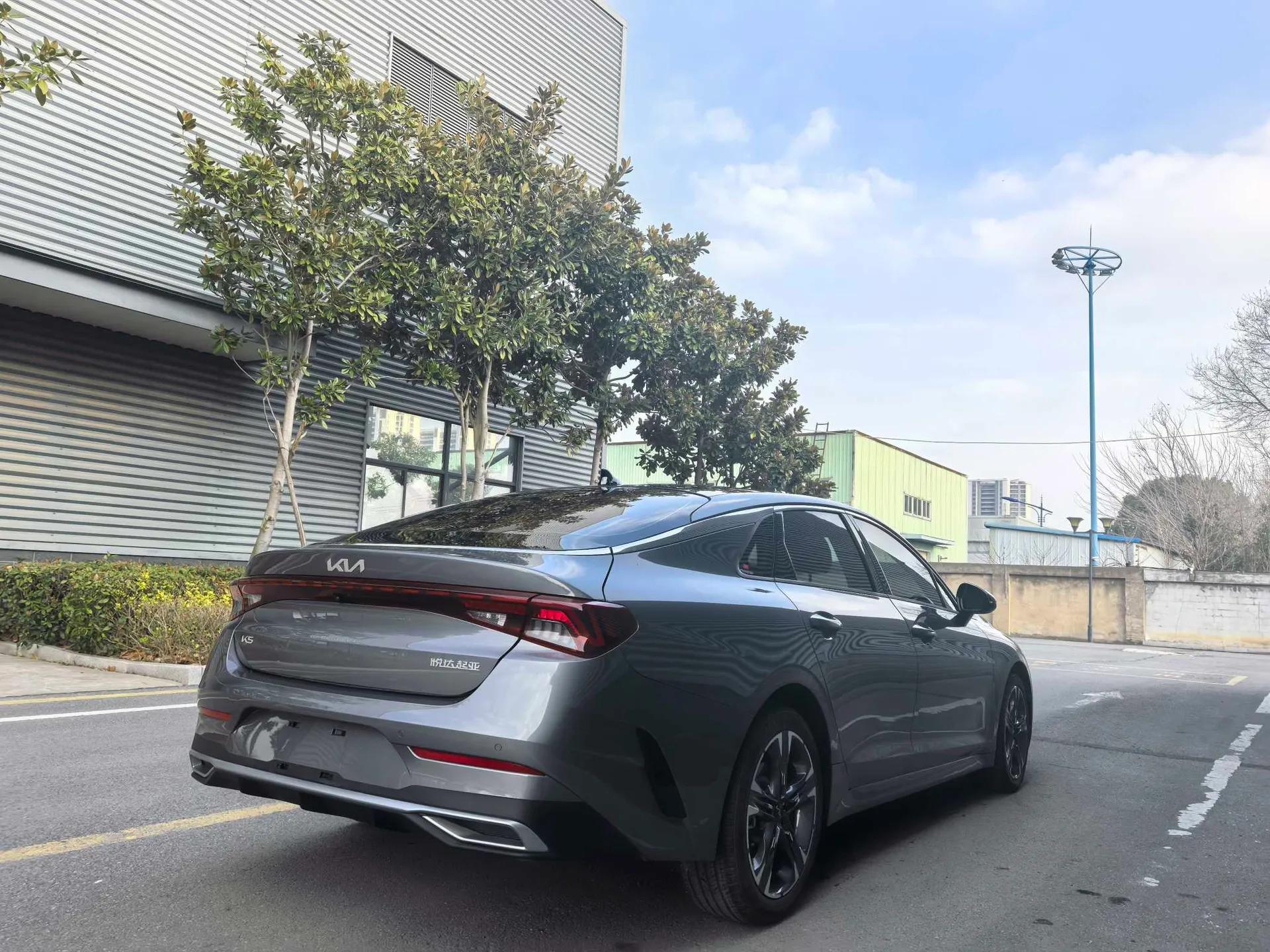 Kia K5 2021 270T CVVD Refreshed Edition — миниатюра 6