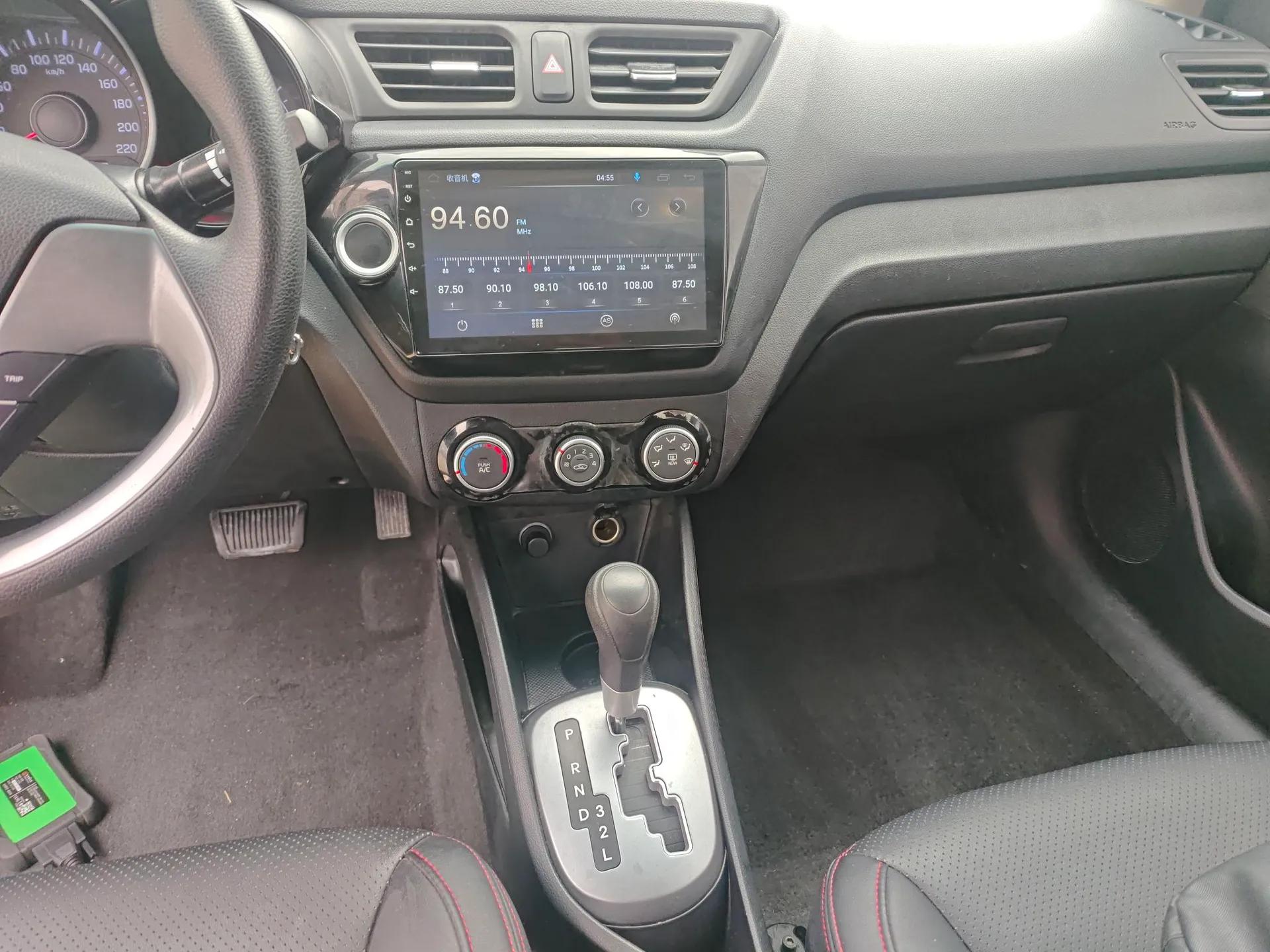 Kia K2 2015 Sedan 1.4L Automatic GLS — миниатюра 16