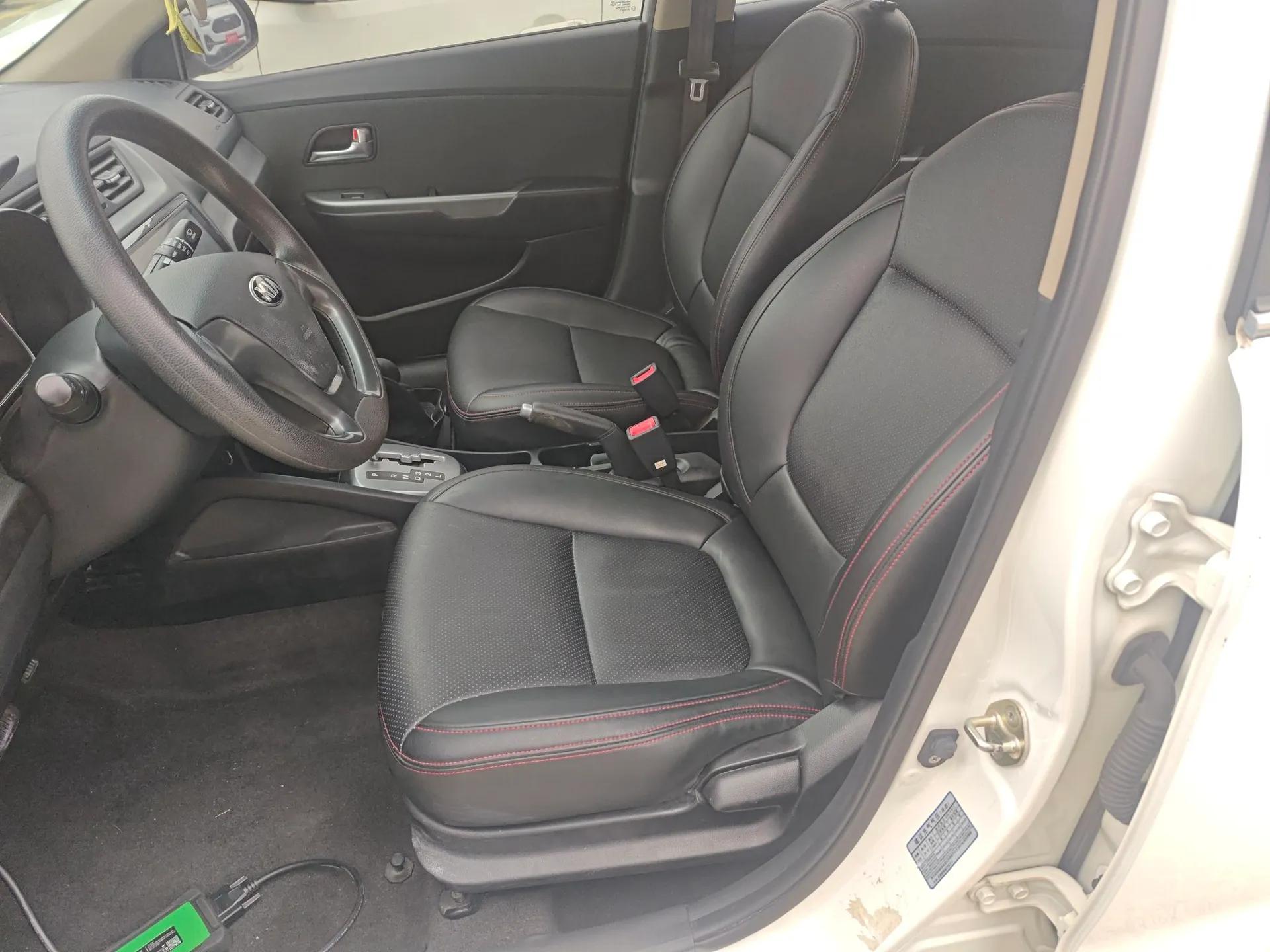 Kia K2 2015 Sedan 1.4L Automatic GLS — миниатюра 18