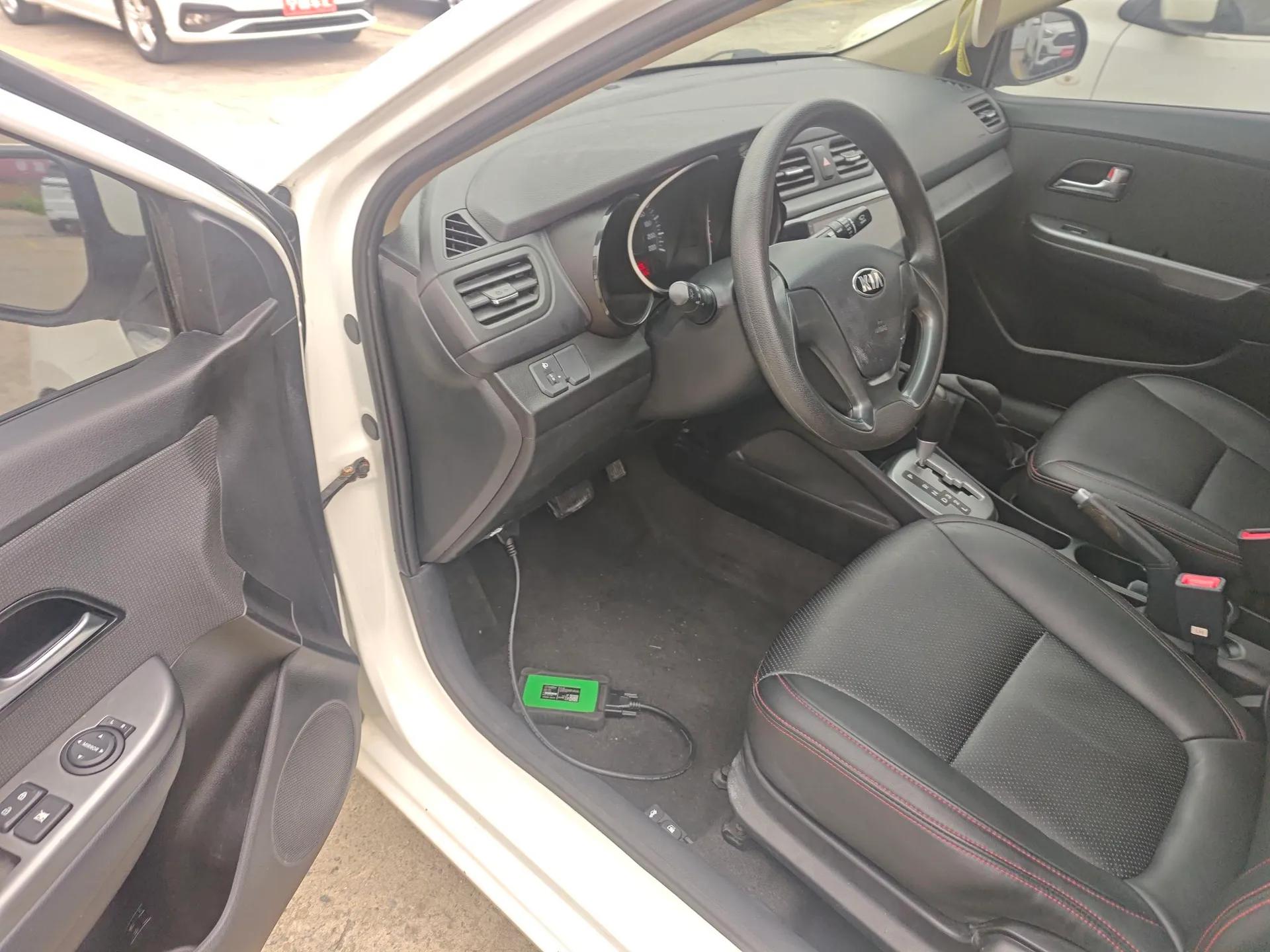 Kia K2 2015 Sedan 1.4L Automatic GLS — миниатюра 19