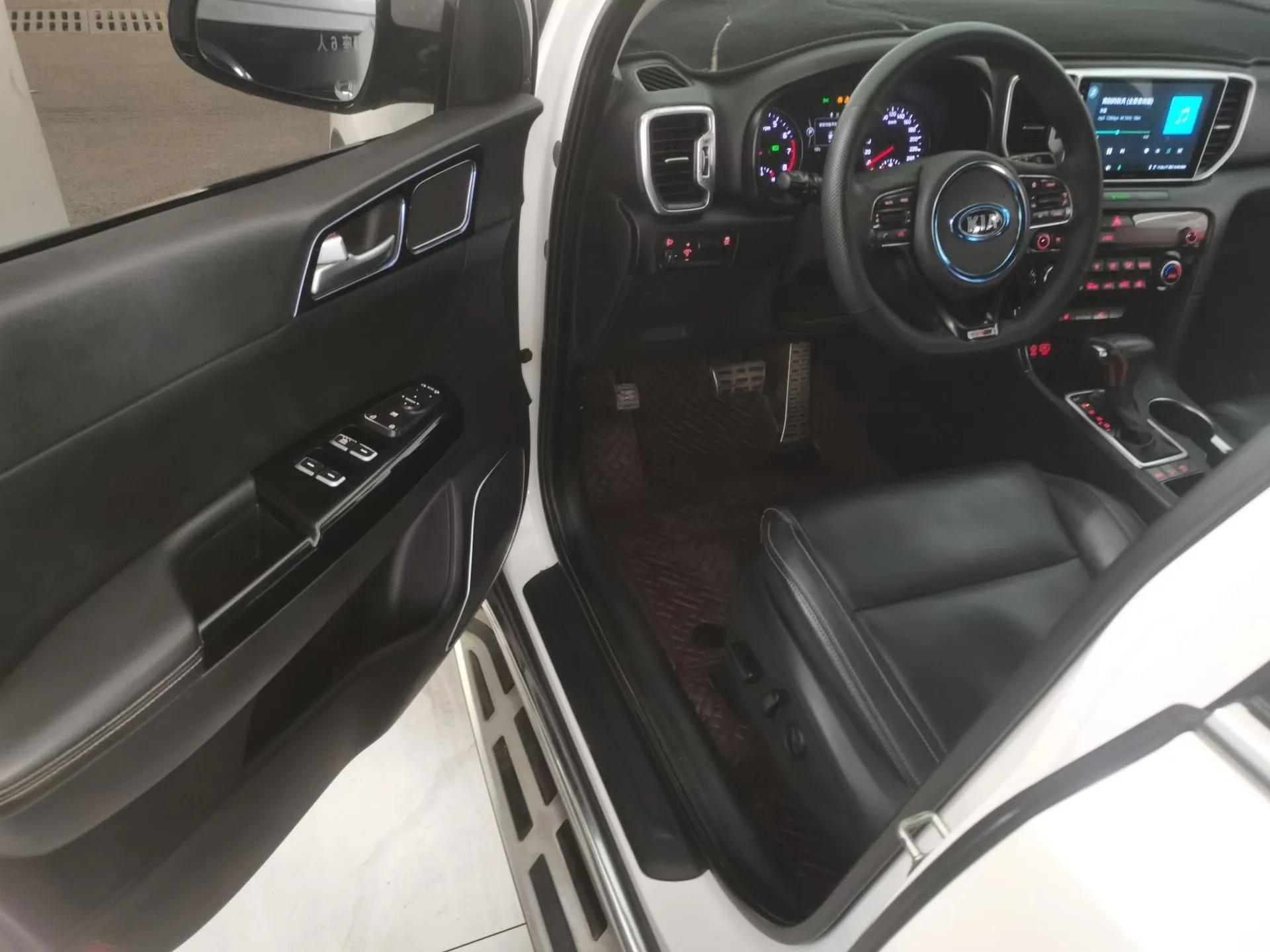 Kia KX5 2016 1.6T Automatic Two-Wheel Drive DLX — миниатюра 18