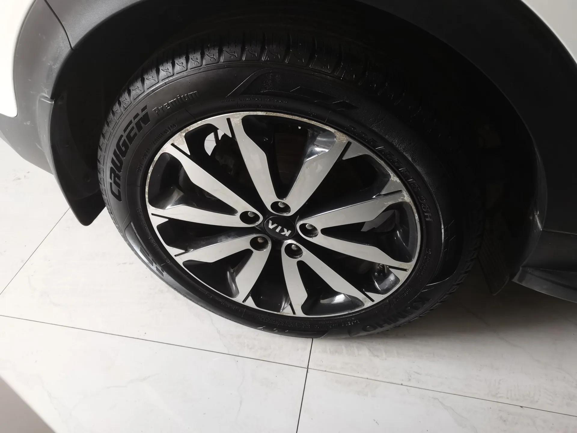 Kia KX5 2016 1.6T Automatic Two-Wheel Drive DLX — миниатюра 9