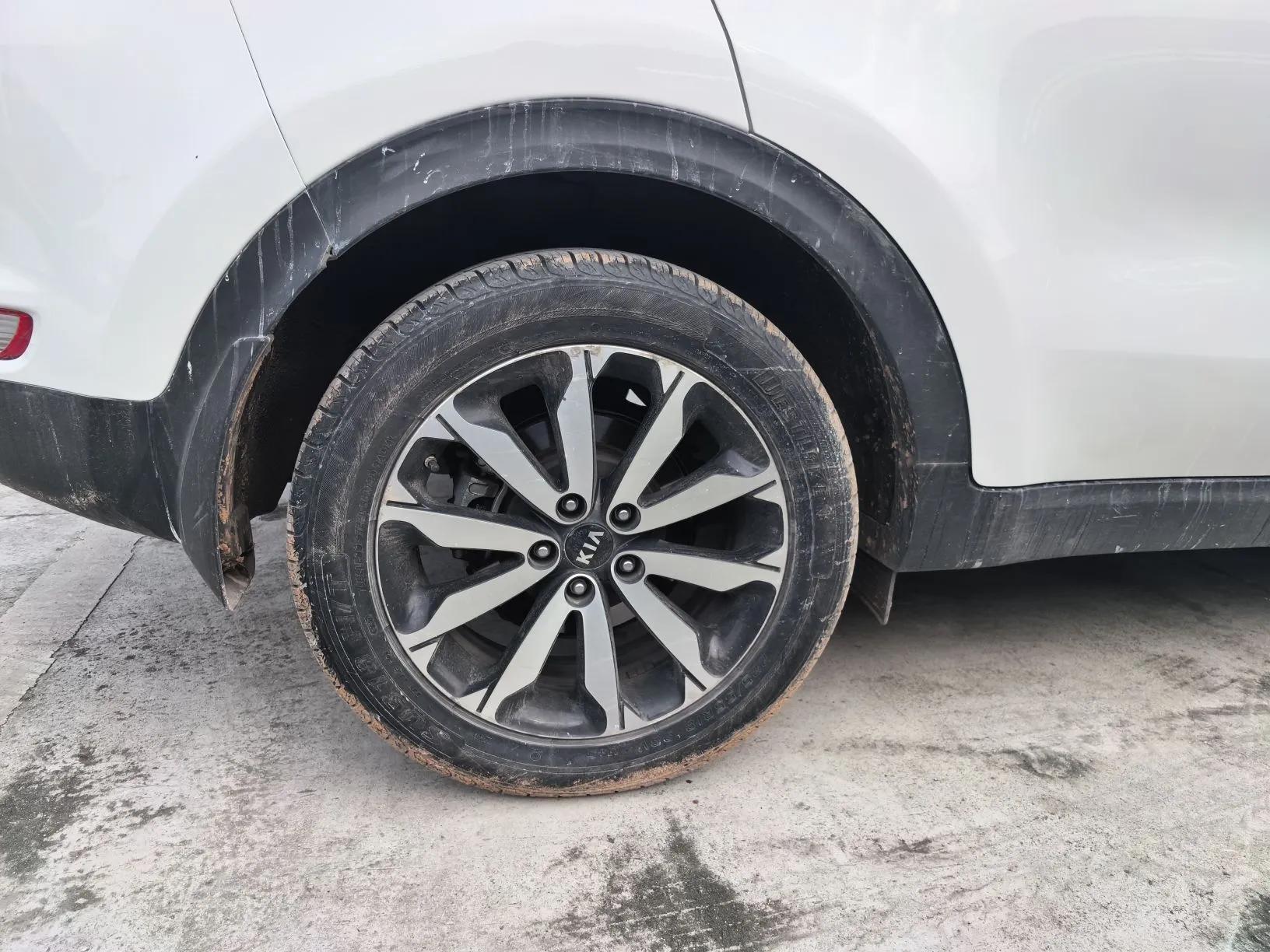 Kia KX5 2016 1.6T Automatic Two-Wheel Drive DLX — миниатюра 10