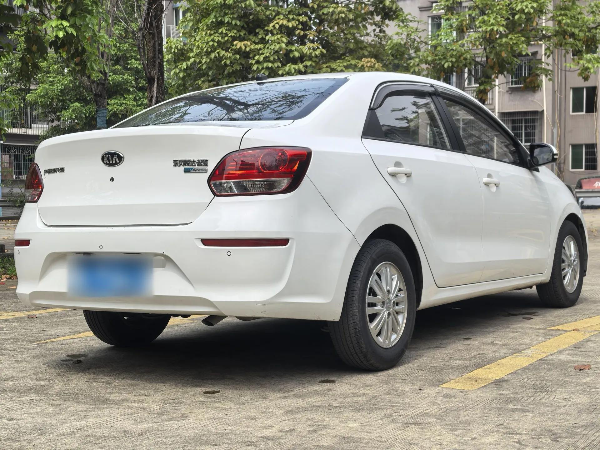 Kia Pegas 2017 1.4L Manual Value Edition — миниатюра 5