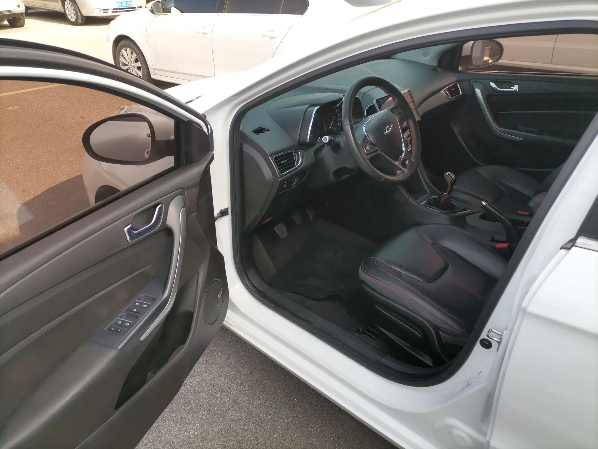 Chery Arrizo 5 2017 1.5L Manual Lingchao Edition — миниатюра 19