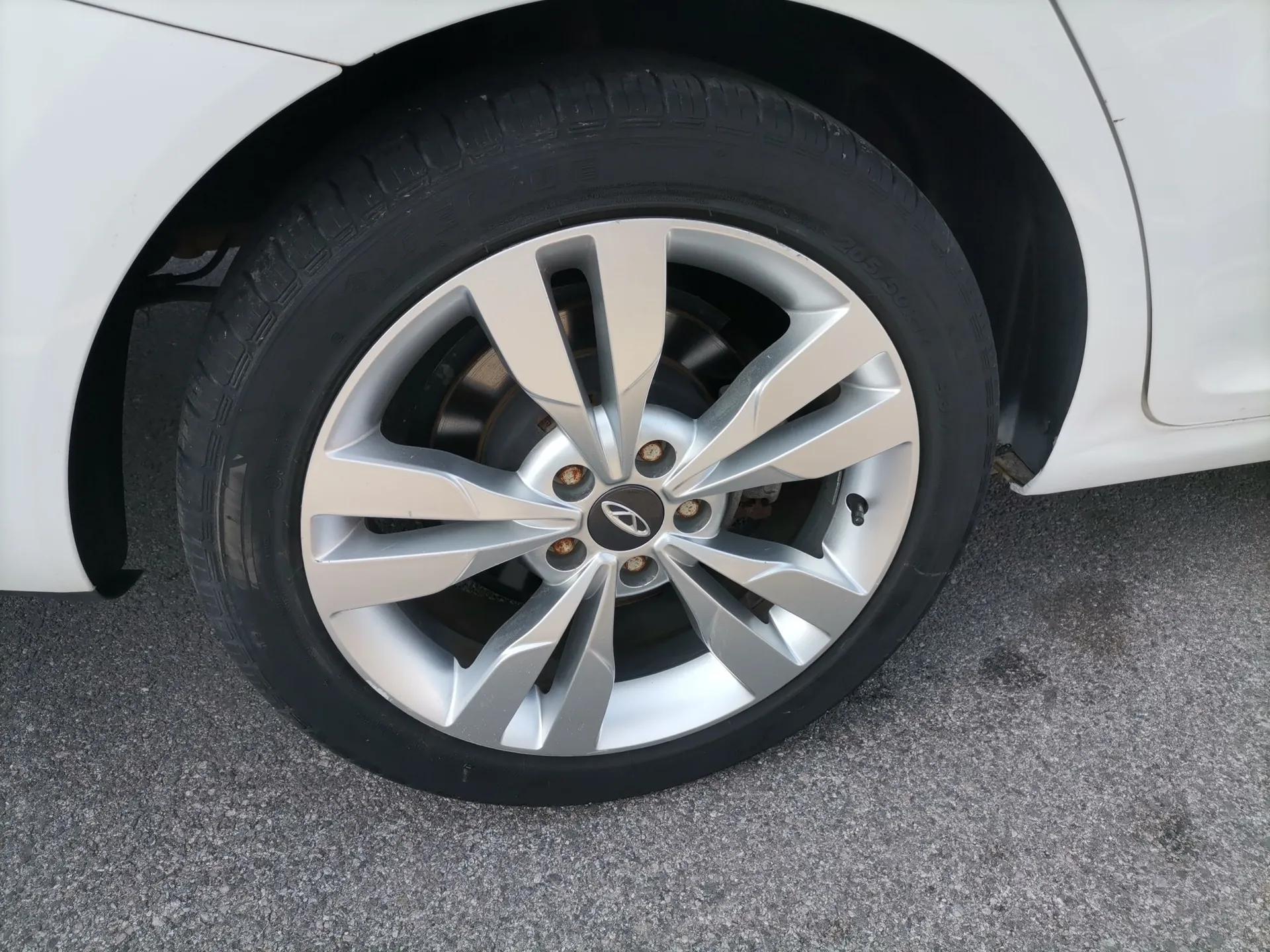 Chery Arrizo 5 2017 1.5L Manual Lingchao Edition — миниатюра 10