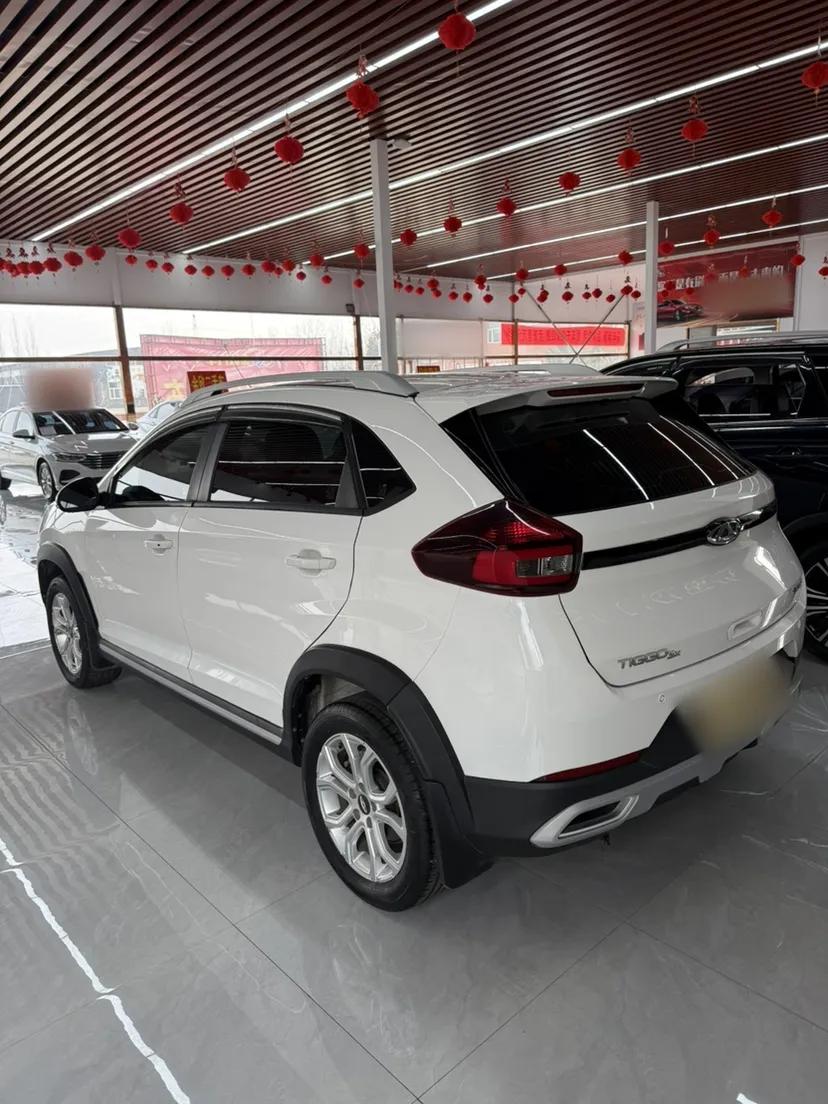 Chery Tiggo 3X 2021 PLUS 1.5L CVT Thrilling Red Date Edition — миниатюра 4