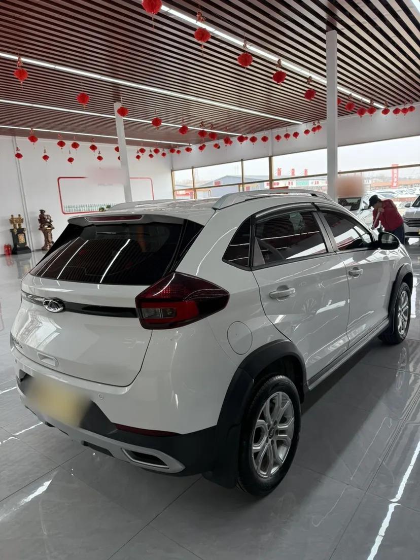 Chery Tiggo 3X 2021 PLUS 1.5L CVT Thrilling Red Date Edition — миниатюра 6