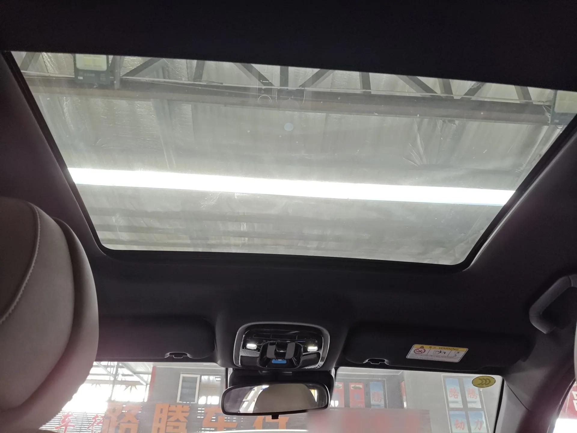 Chery Tiggo 8 PLUS C-DM 2025 1.5T 116 km Prestige Version 5 Seats — миниатюра 21
