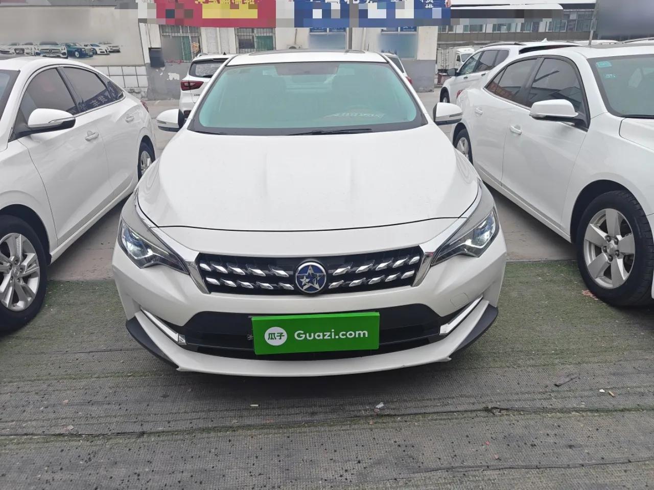 Venucia D60 2020 1.6L XL CVT Enjoyment Edition — миниатюра 2