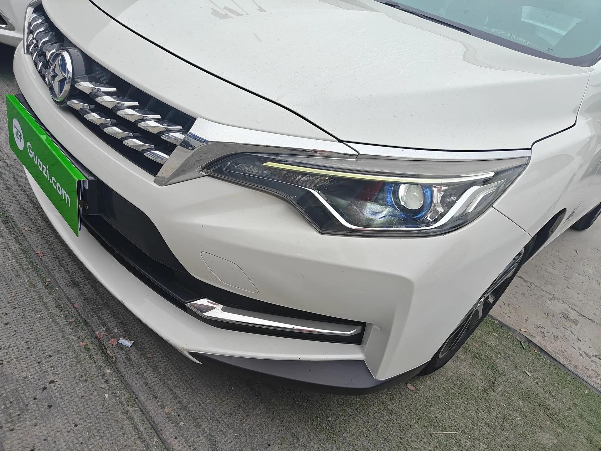 Venucia D60 2020 1.6L XL CVT Enjoyment Edition — миниатюра 9