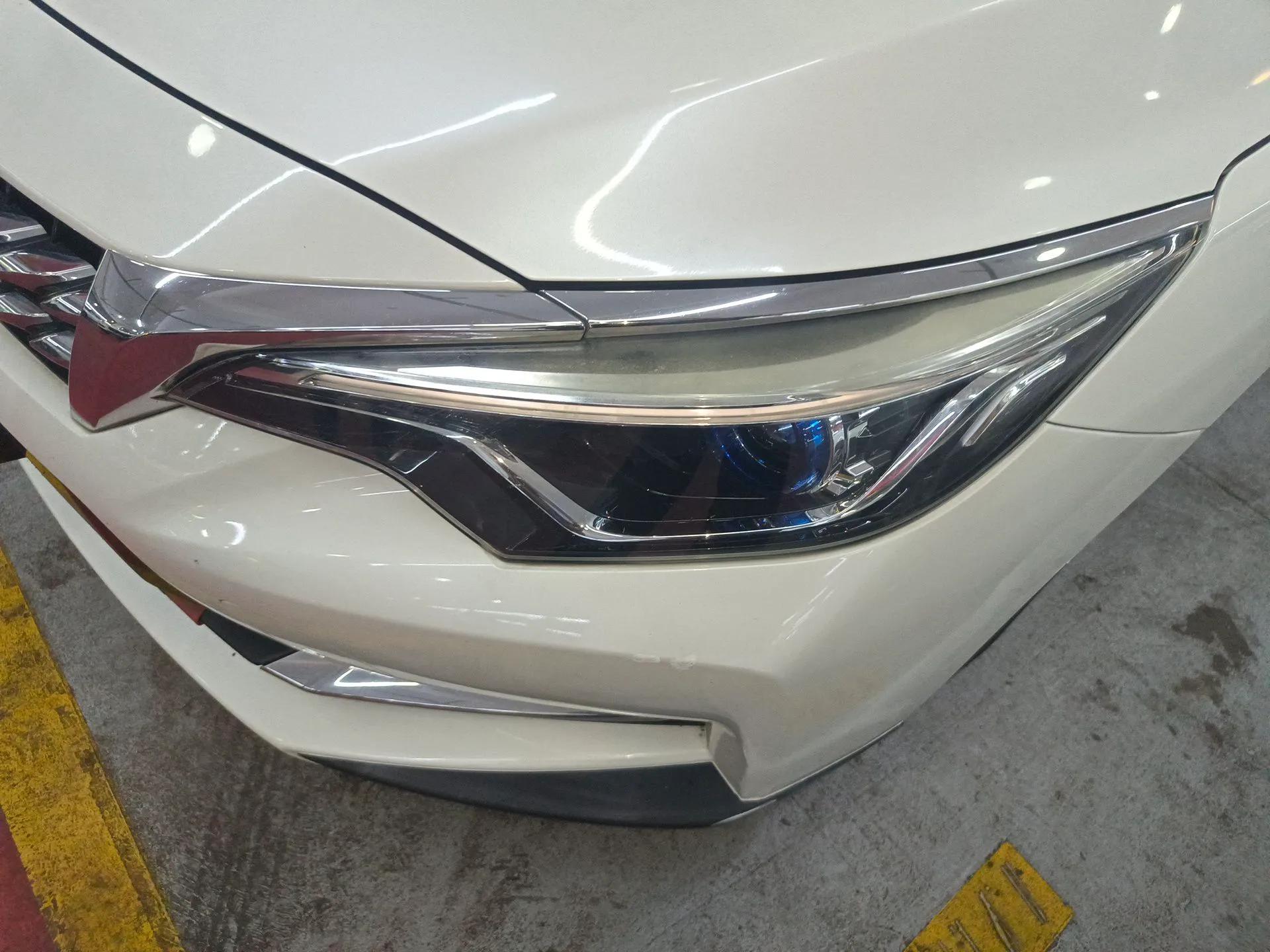 Venucia D60 2018 1.6L CVT Smart Connect Elite Edition — миниатюра 9