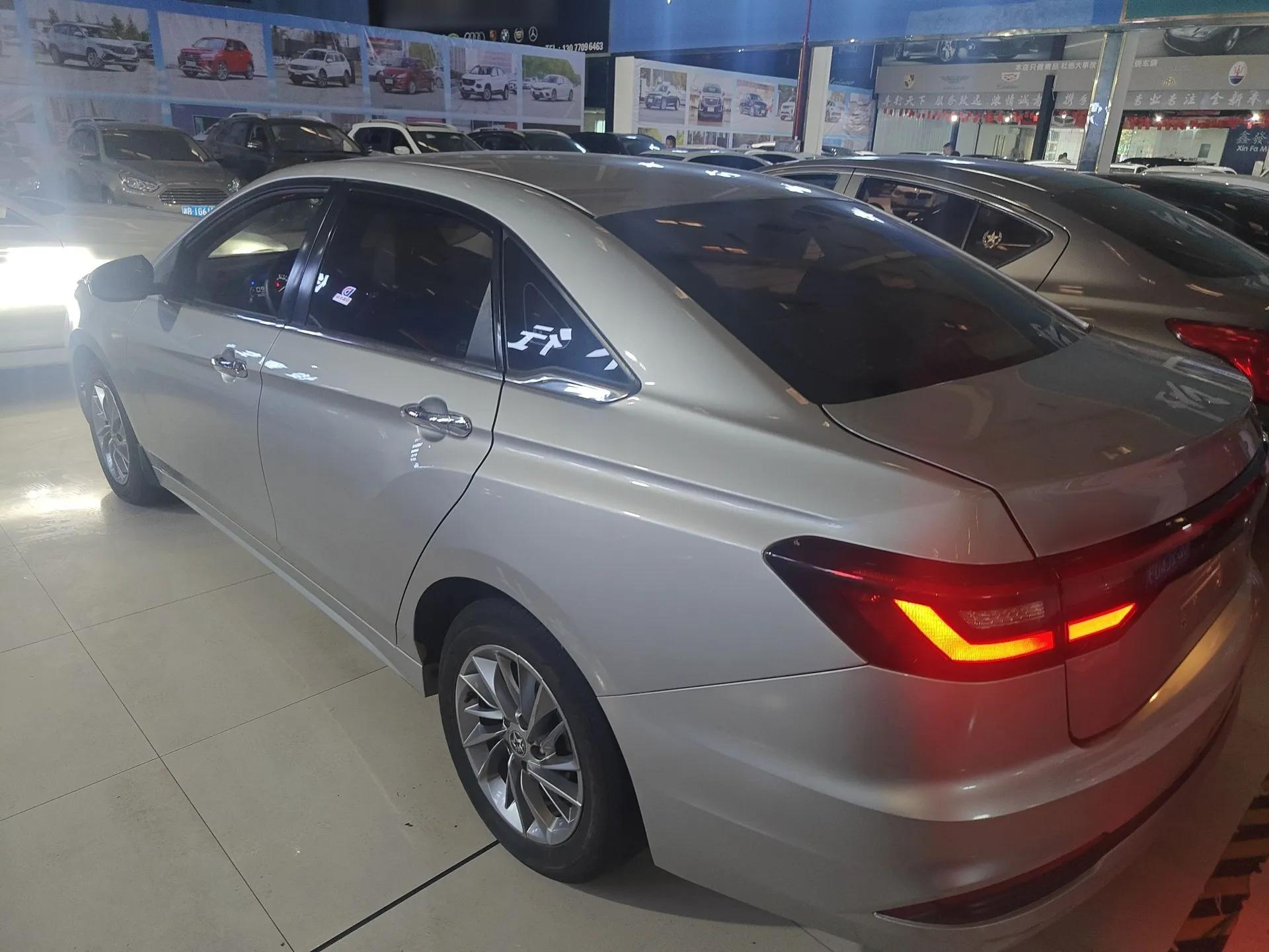 Venucia D60 2021 PLUS 1.6L XL CVT Yue Ling Edition — миниатюра 4