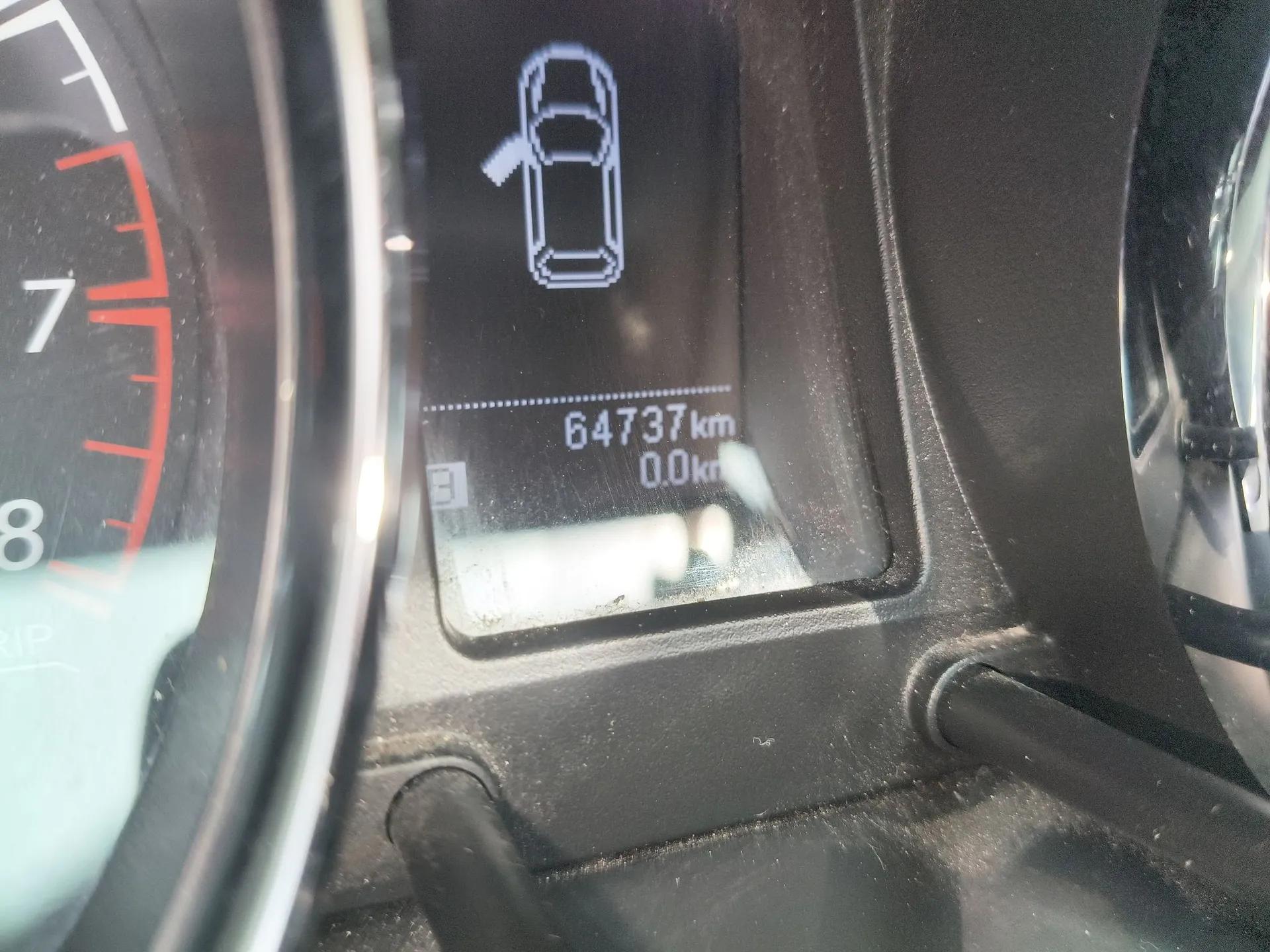 Venucia T70 2015 1.6L Manual Ruixing Edition — миниатюра 9