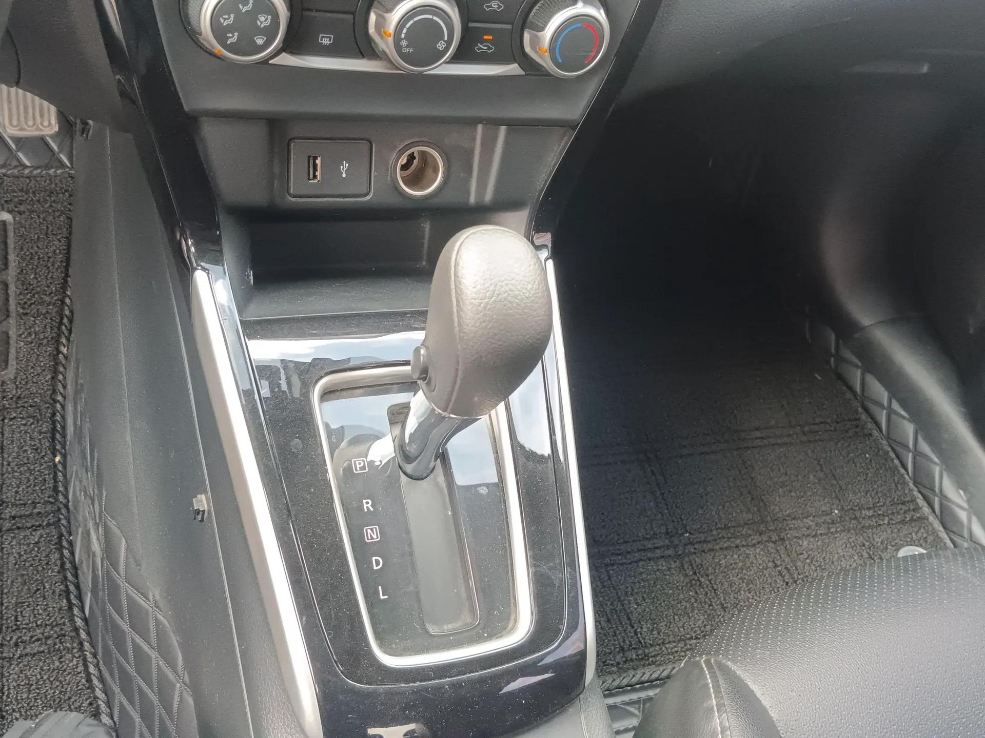 Nissan Sylphy 2021 Classic 1.6XL CVT Luxury Edition — миниатюра 17