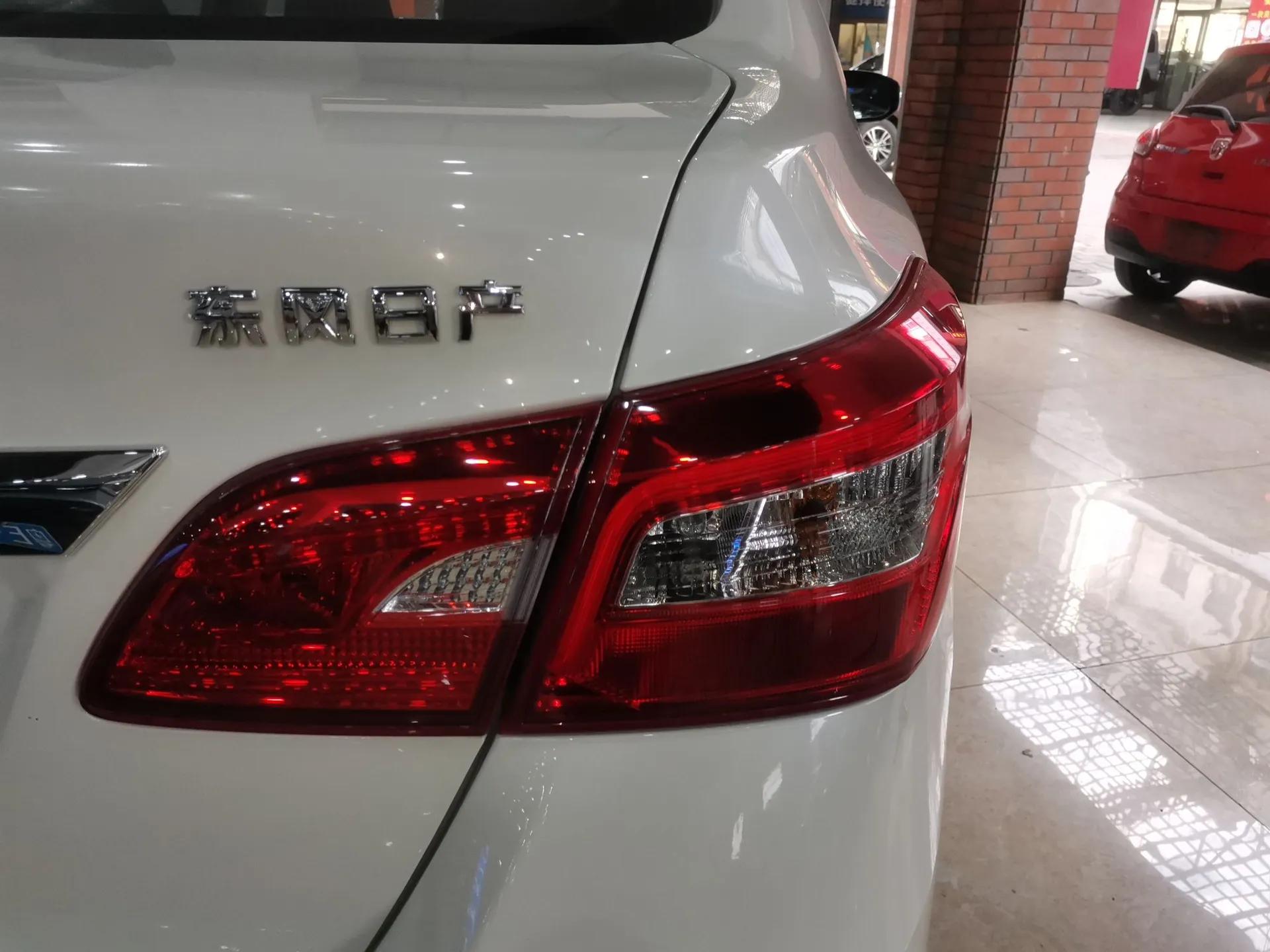 Nissan Sylphy 2022 Classic 1.6XE CVT Comfort Edition — миниатюра 8