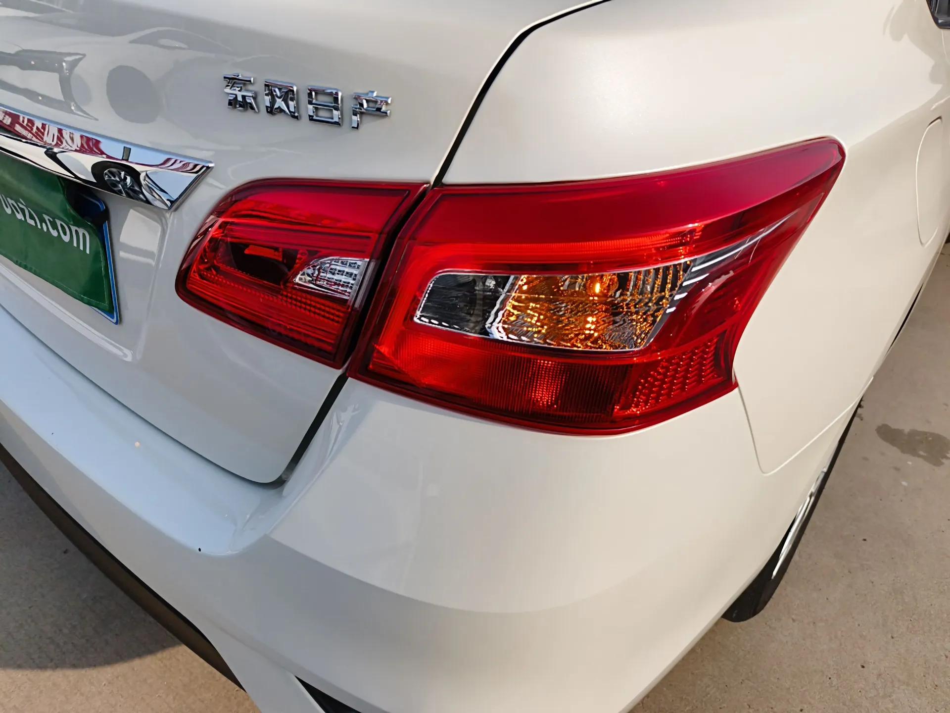 Nissan Sylphy 2022 Classic 1.6XE CVT Comfort Edition — миниатюра 8