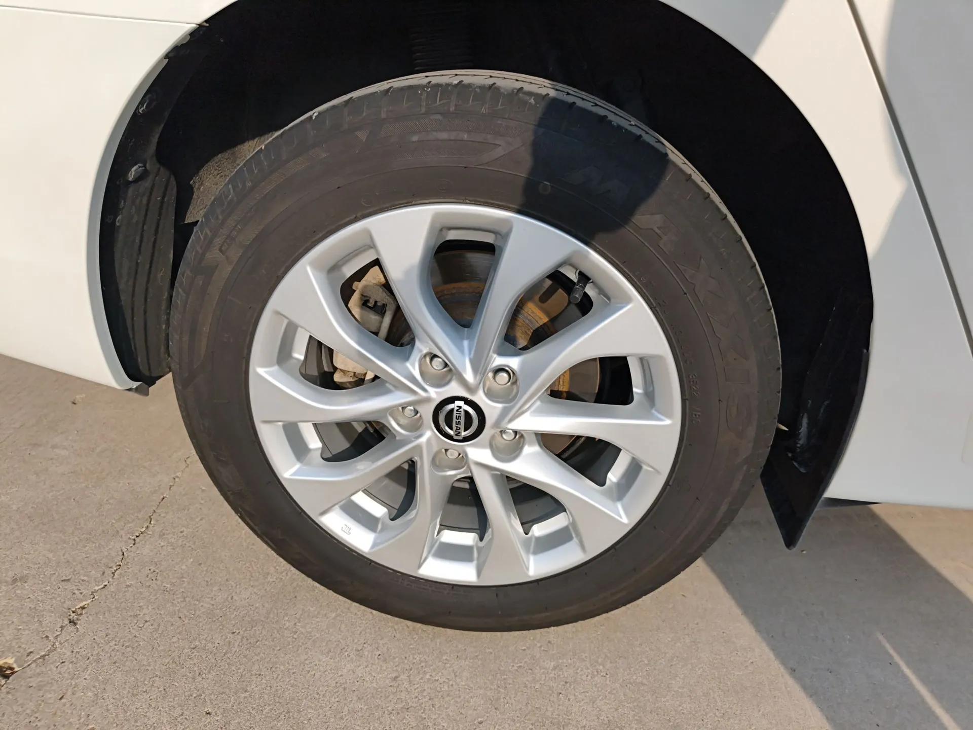 Nissan Sylphy 2022 Classic 1.6XE CVT Comfort Edition — миниатюра 10