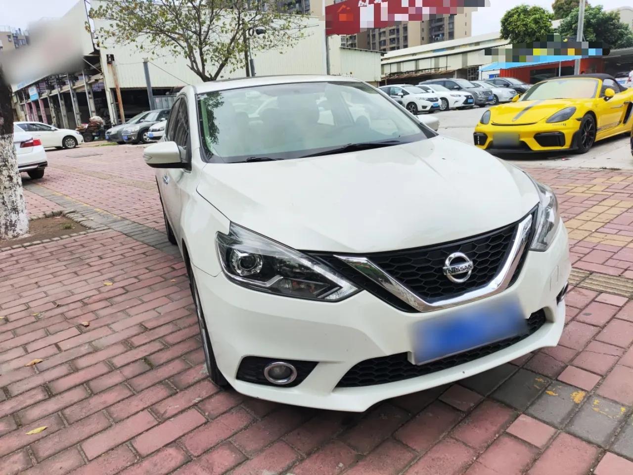 Nissan Sylphy 2018 1.6XV CVT Deluxe Edition — миниатюра 3