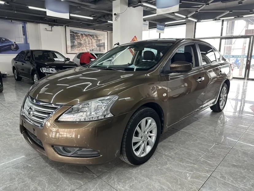 Nissan Sylphy 2014 1.6XV CVT Deluxe Edition — миниатюра 5