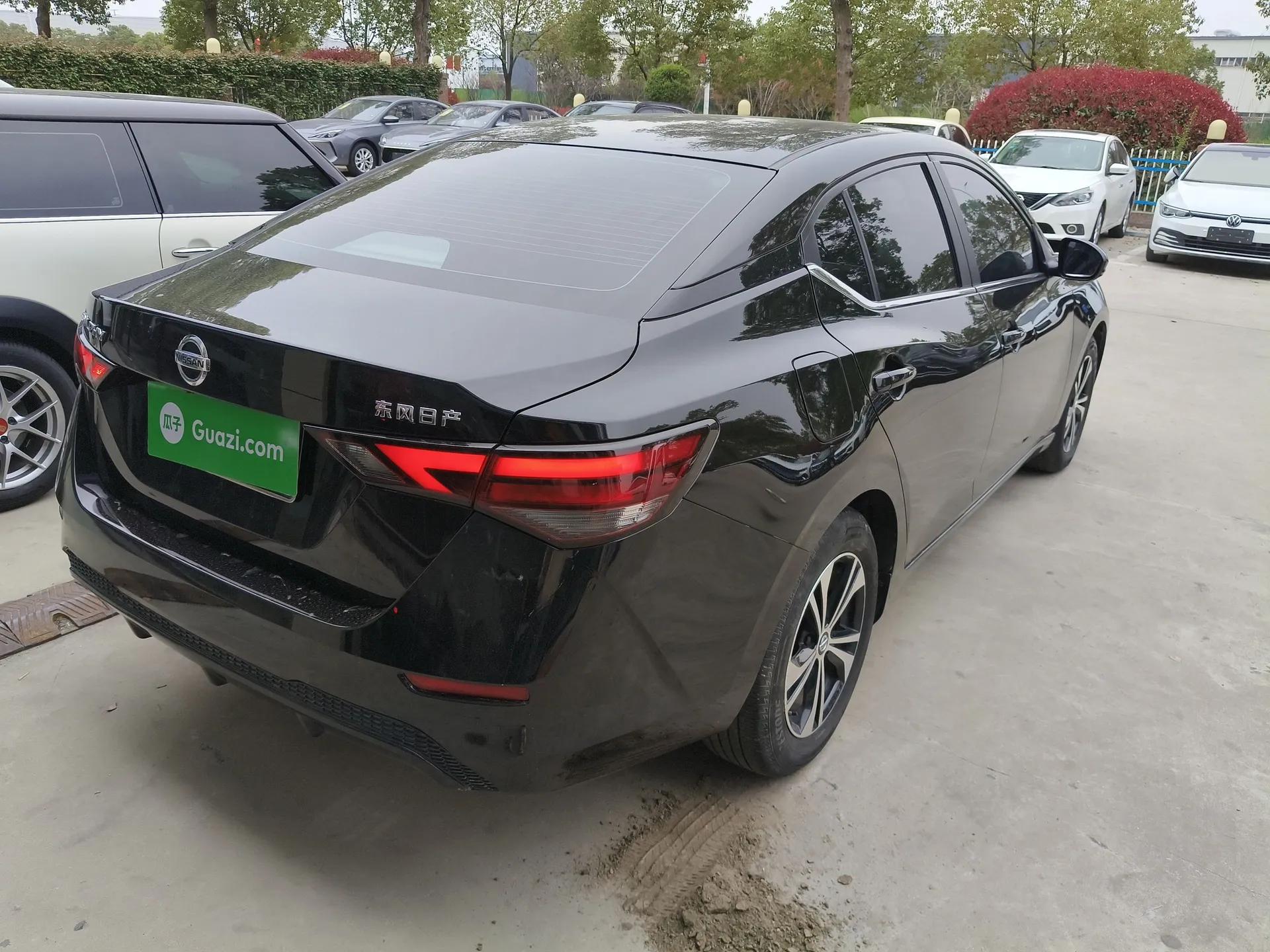 Nissan Sylphy 2022 1.6L XL CVT Enjoyment Edition — миниатюра 6