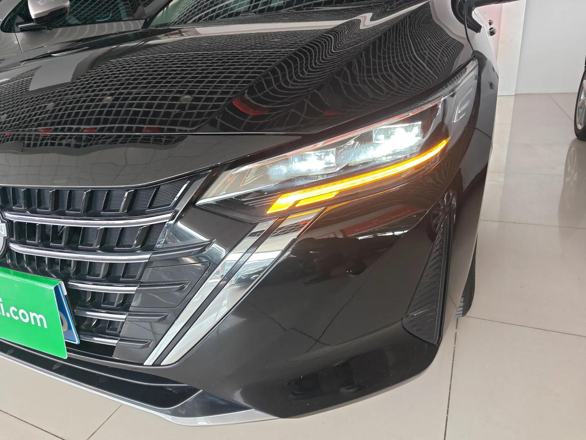 Nissan Sylphy 2023 1.6L CVT Enjoyment Edition — миниатюра 5