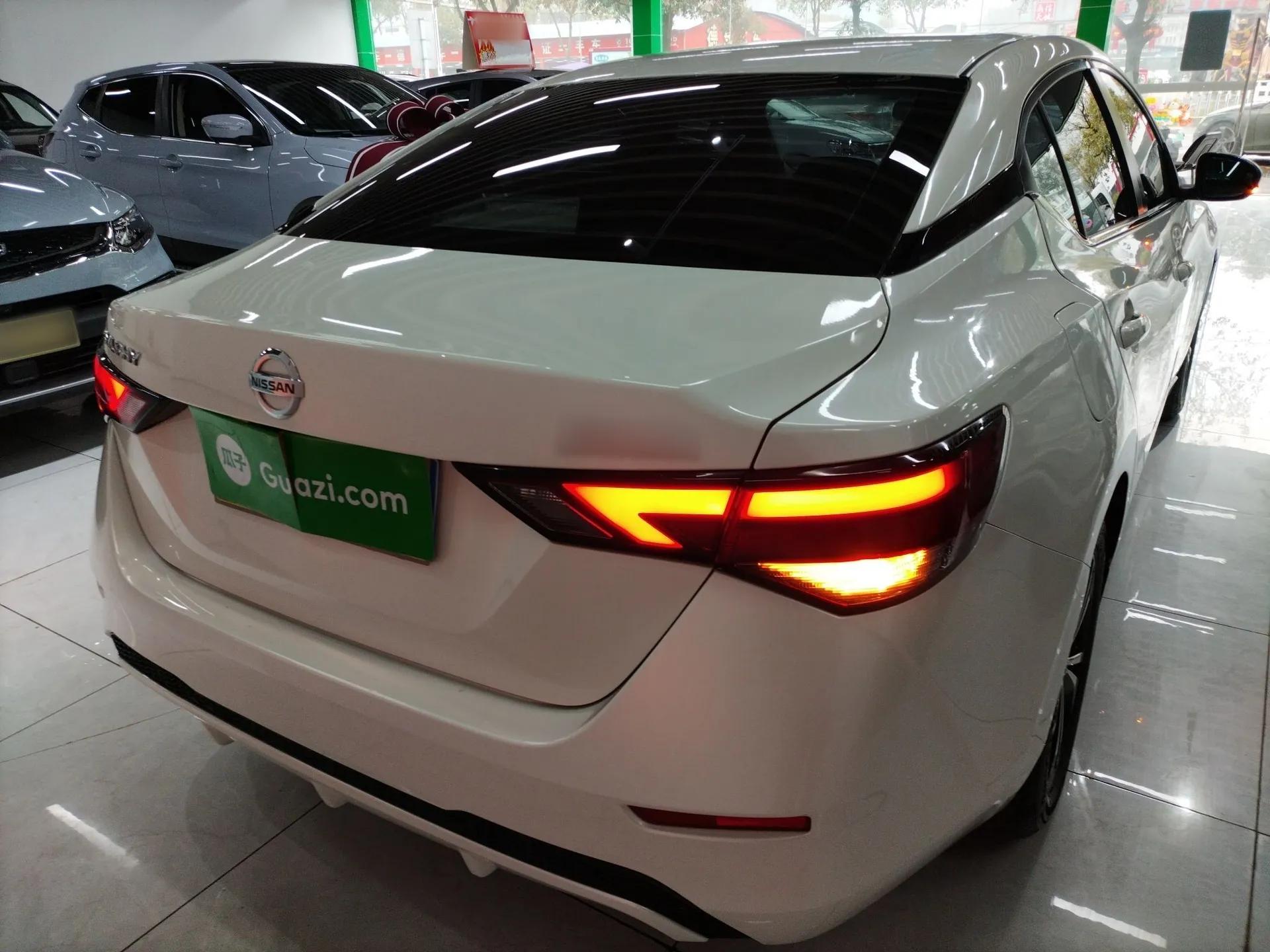 Nissan Sylphy 2022 1.6L XL CVT Enjoyment Edition — миниатюра 5