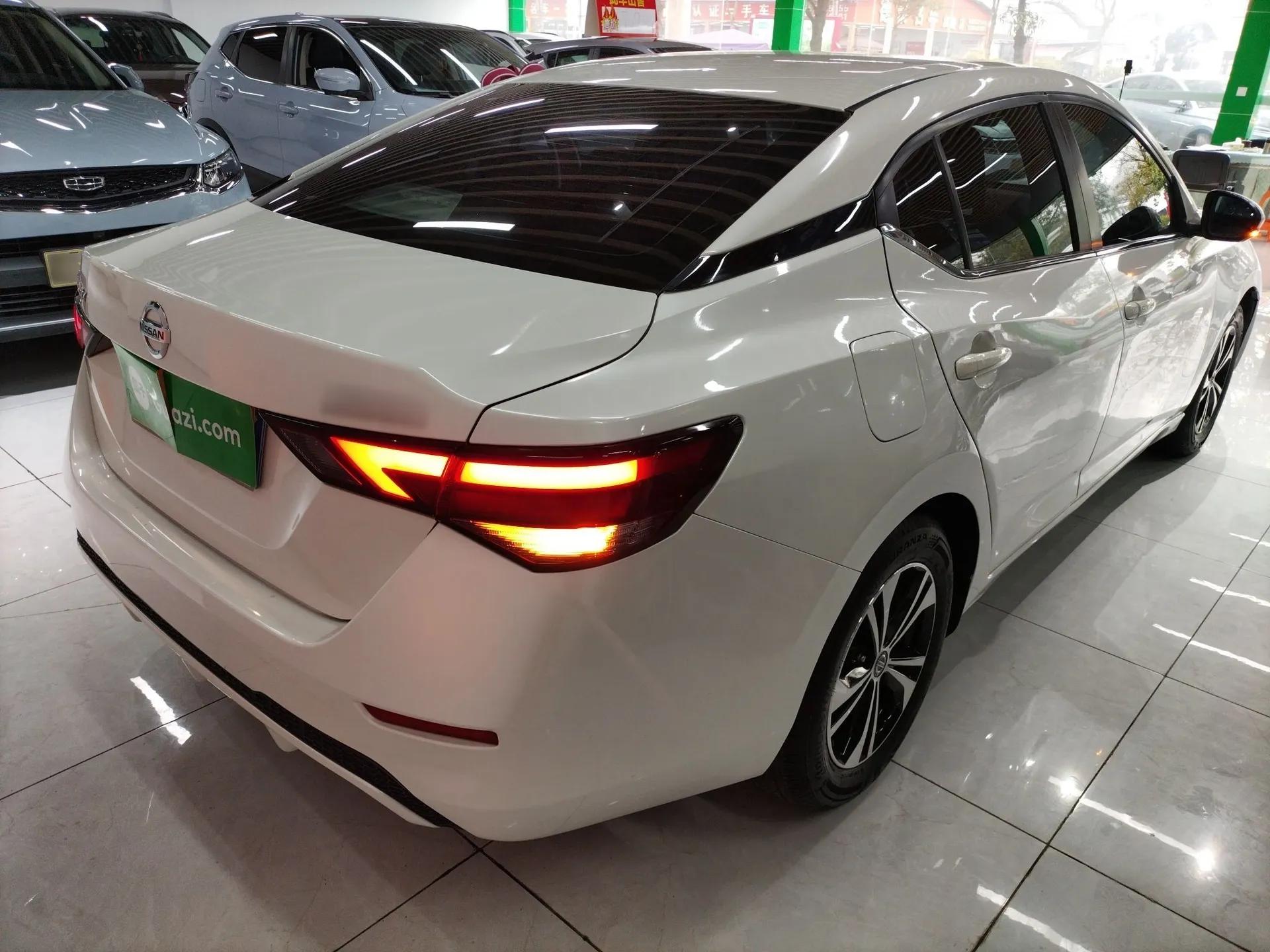 Nissan Sylphy 2022 1.6L XL CVT Enjoyment Edition — миниатюра 6