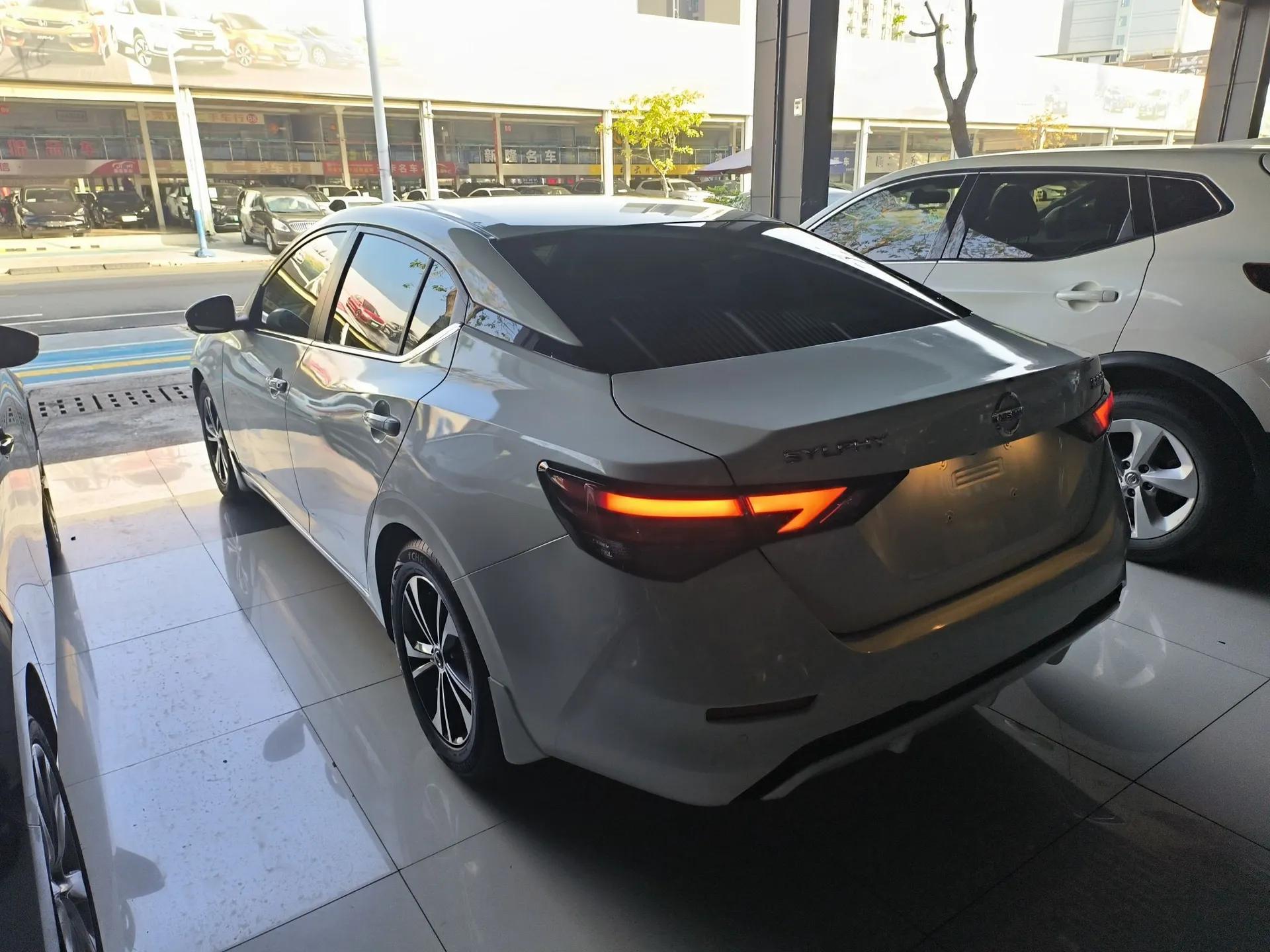 Nissan Sylphy 2021 1.6L XL CVT Smart Enjoyment Edition — миниатюра 7