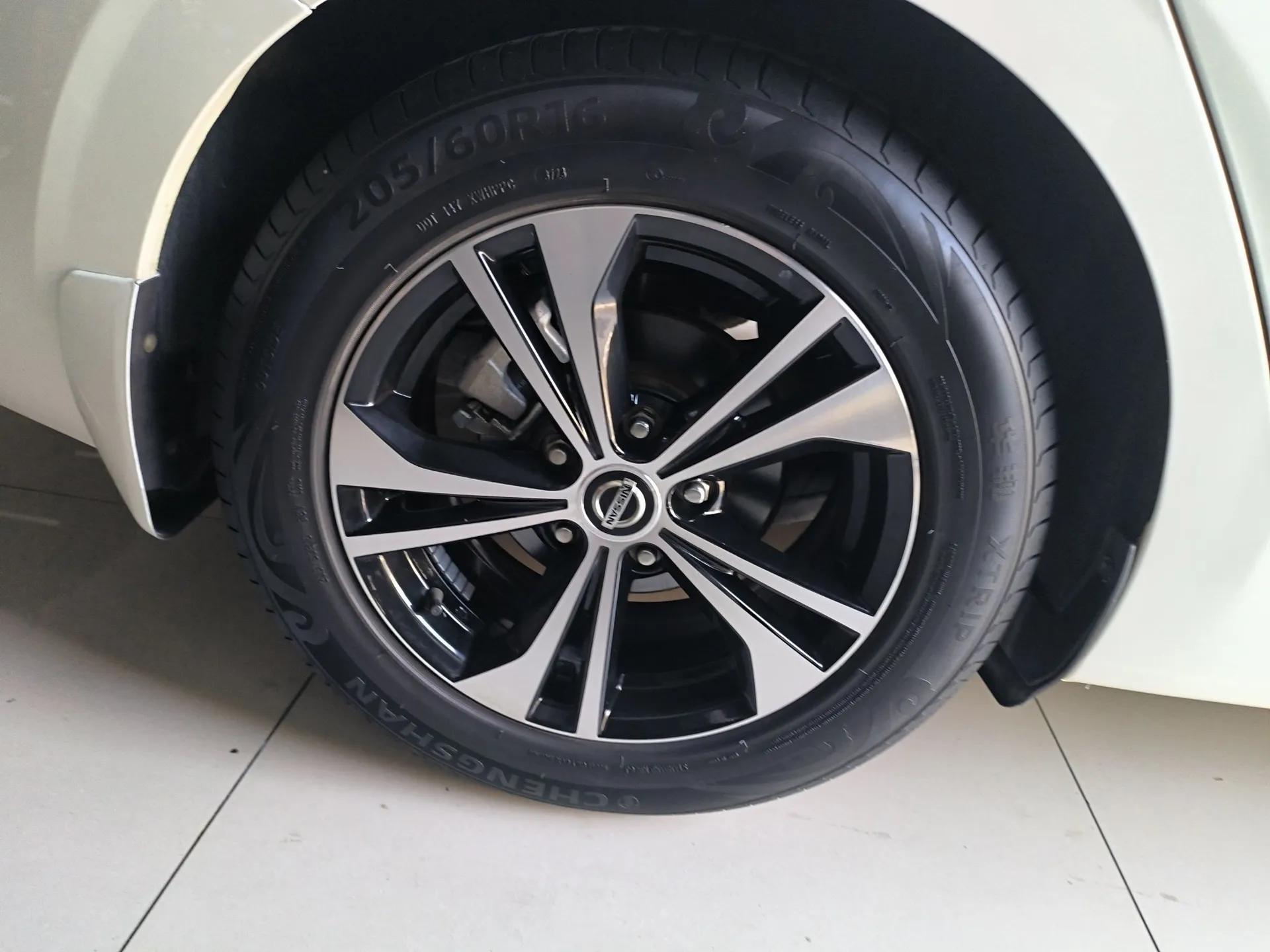 Nissan Sylphy 2021 1.6L XL CVT Smart Enjoyment Edition — миниатюра 10