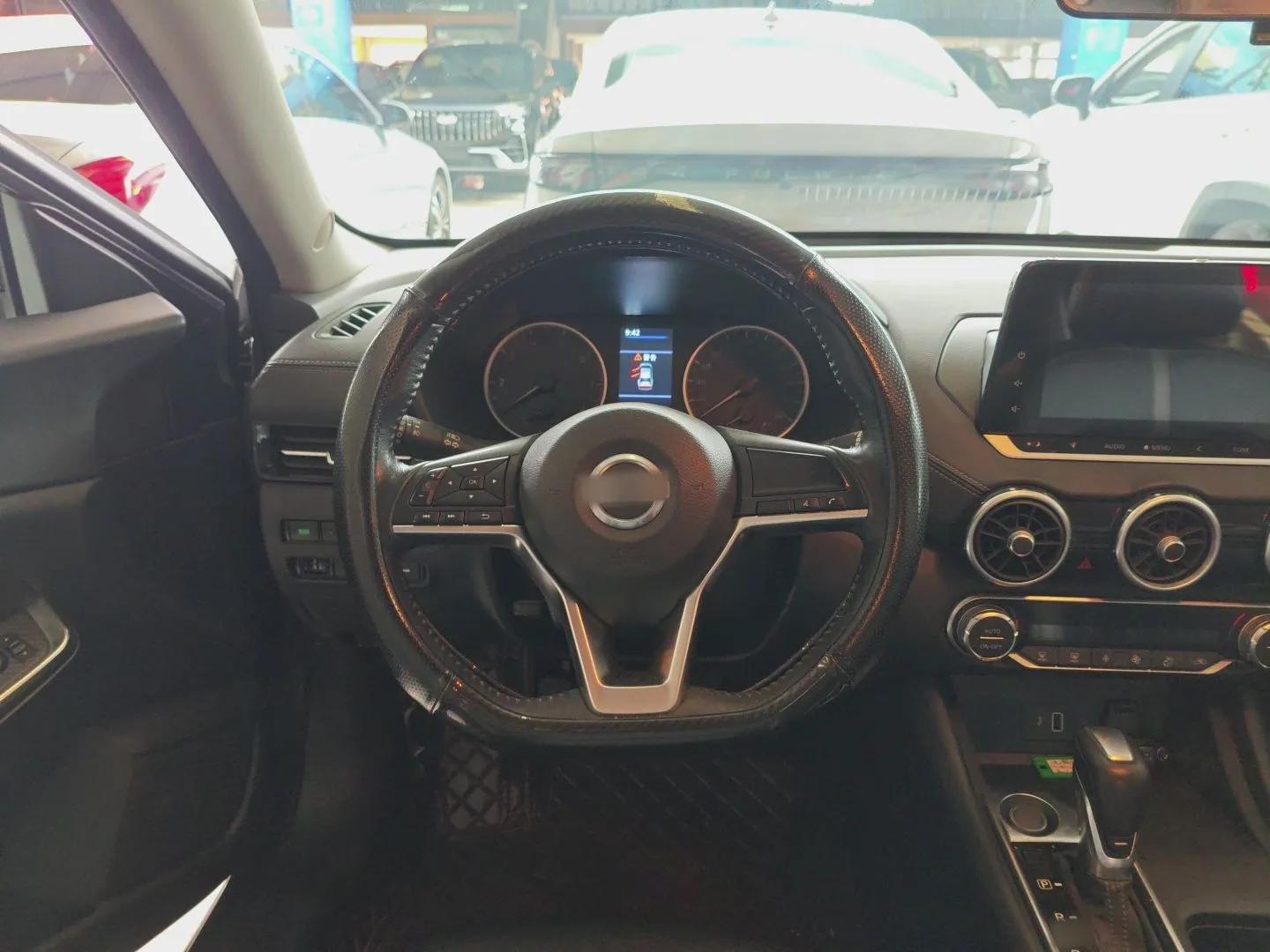 Nissan Sylphy 2021 1.6L XL CVT Enjoyment Edition — миниатюра 13