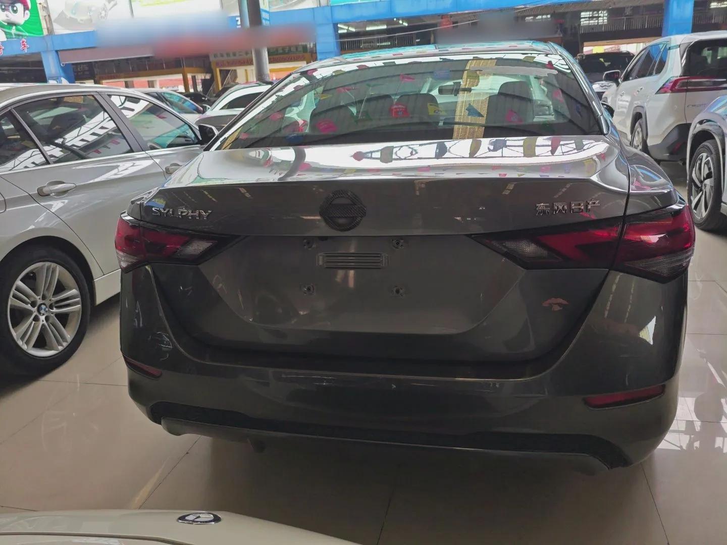 Nissan Sylphy 2021 1.6L XL CVT Enjoyment Edition — миниатюра 3