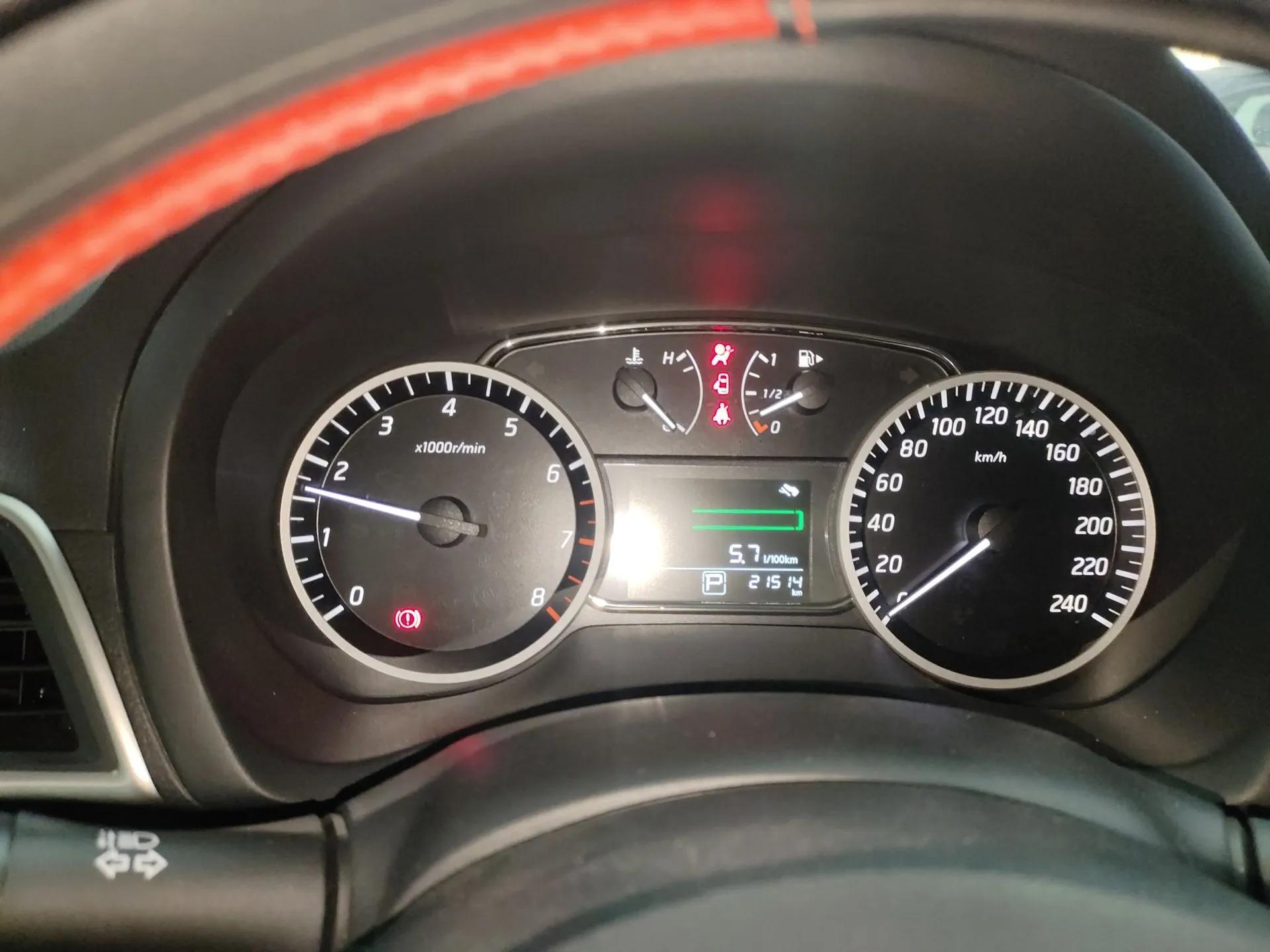 Nissan Sylphy 2022 Classic 1.6XL CVT Luxury Edition — миниатюра 14