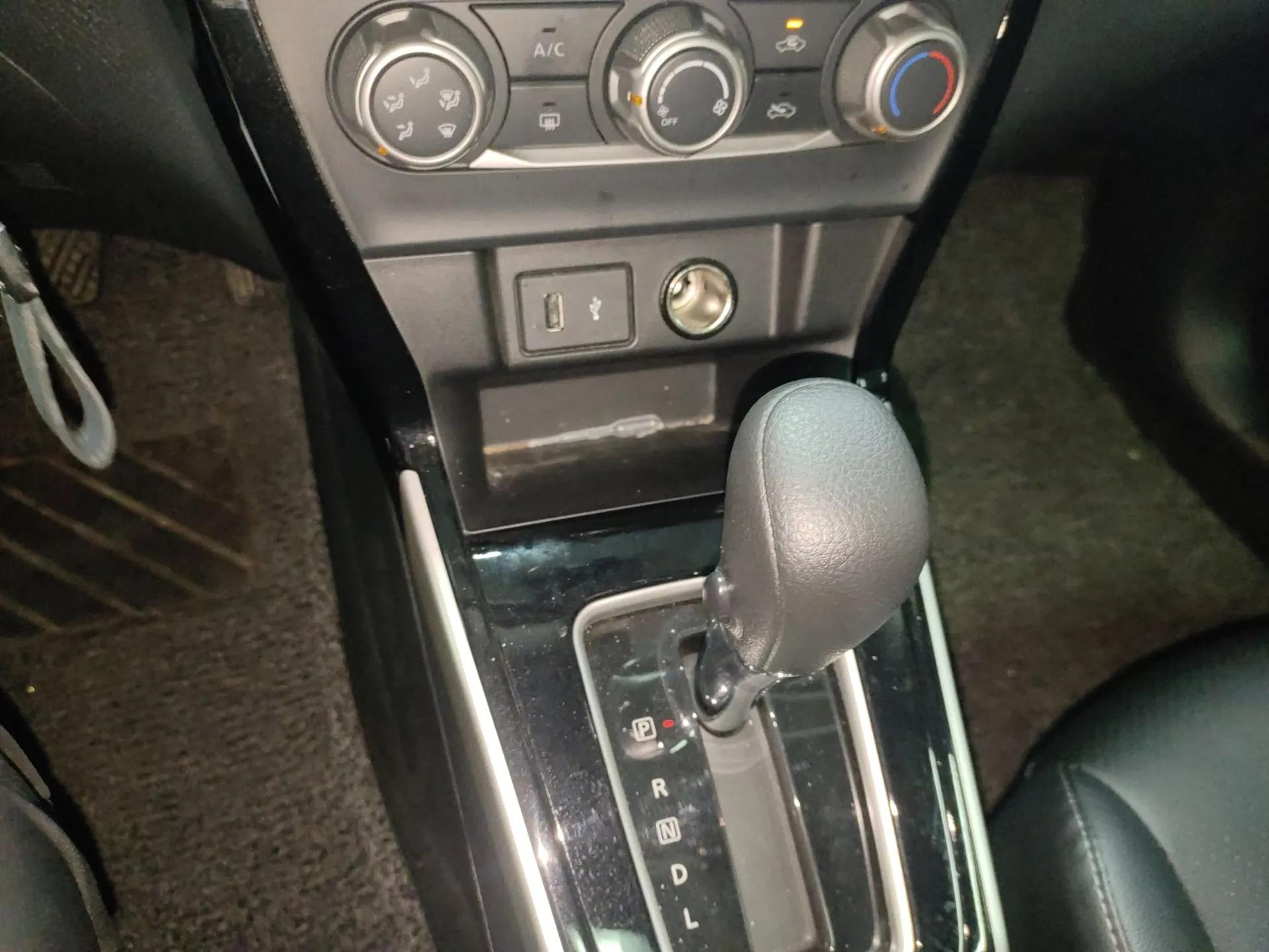 Nissan Sylphy 2022 Classic 1.6XL CVT Luxury Edition — миниатюра 16