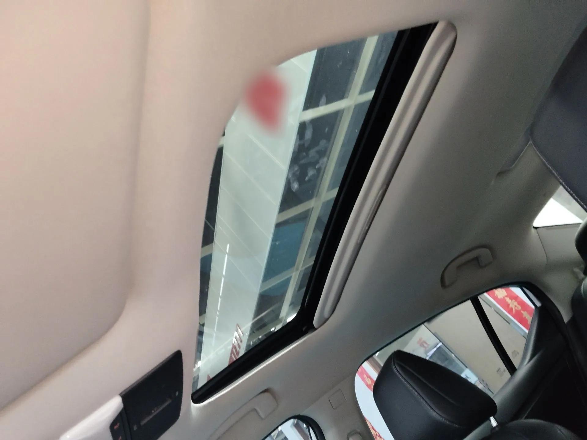 Nissan Sylphy 2022 1.6L XL CVT Enjoyment Edition — миниатюра 20