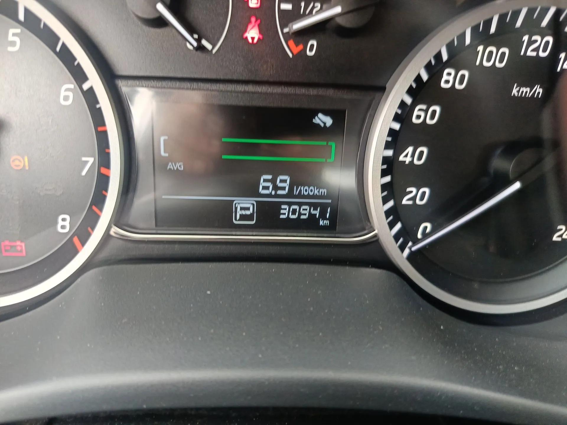 Nissan Sylphy 2022 Classic 1.6XE CVT Comfort Edition — миниатюра 13