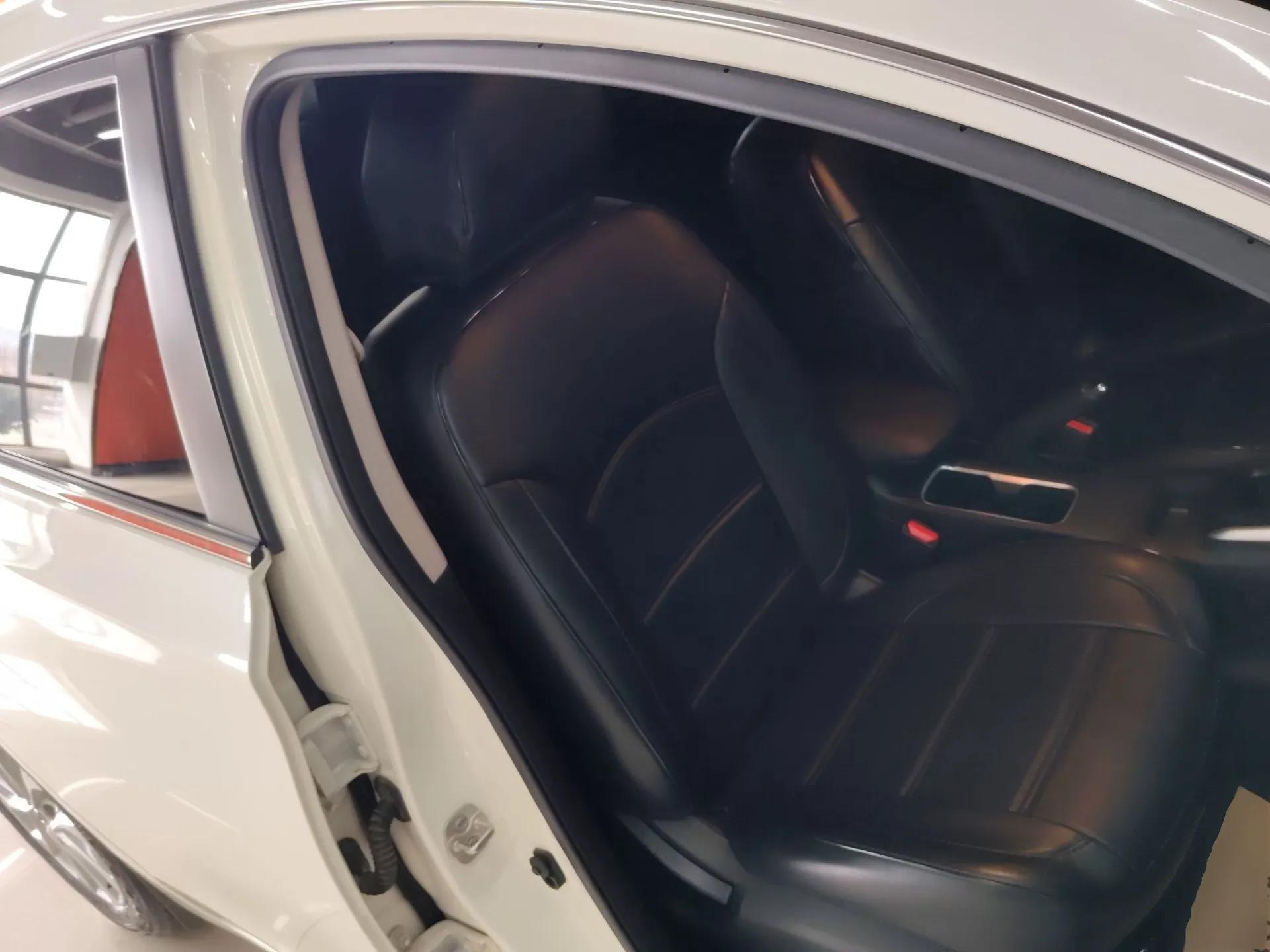 Nissan Sylphy 2022 Classic 1.6XE CVT Comfort Edition — миниатюра 23