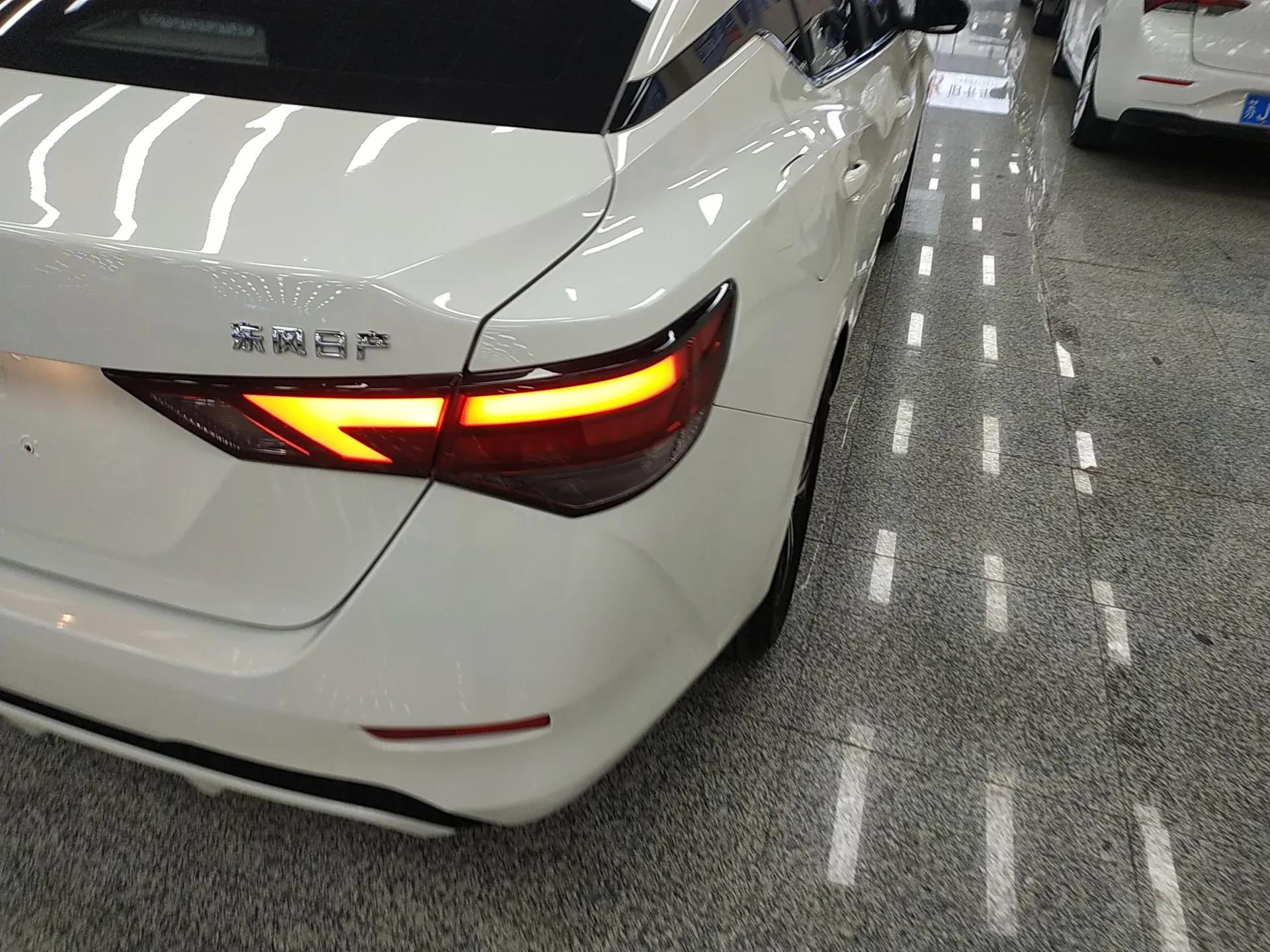 Nissan Sylphy 2021 1.6L XL CVT Smart Enjoyment Edition — миниатюра 7